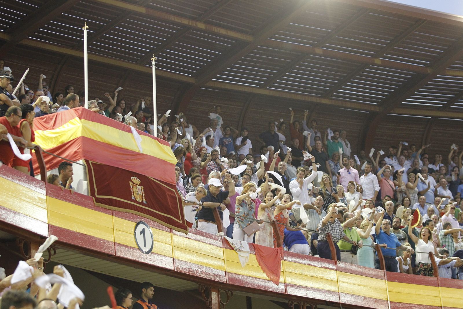 Fotogalería corrida toros Feria Santa Ana-Roquetas de Mar-El Juli-Perera-Aguado