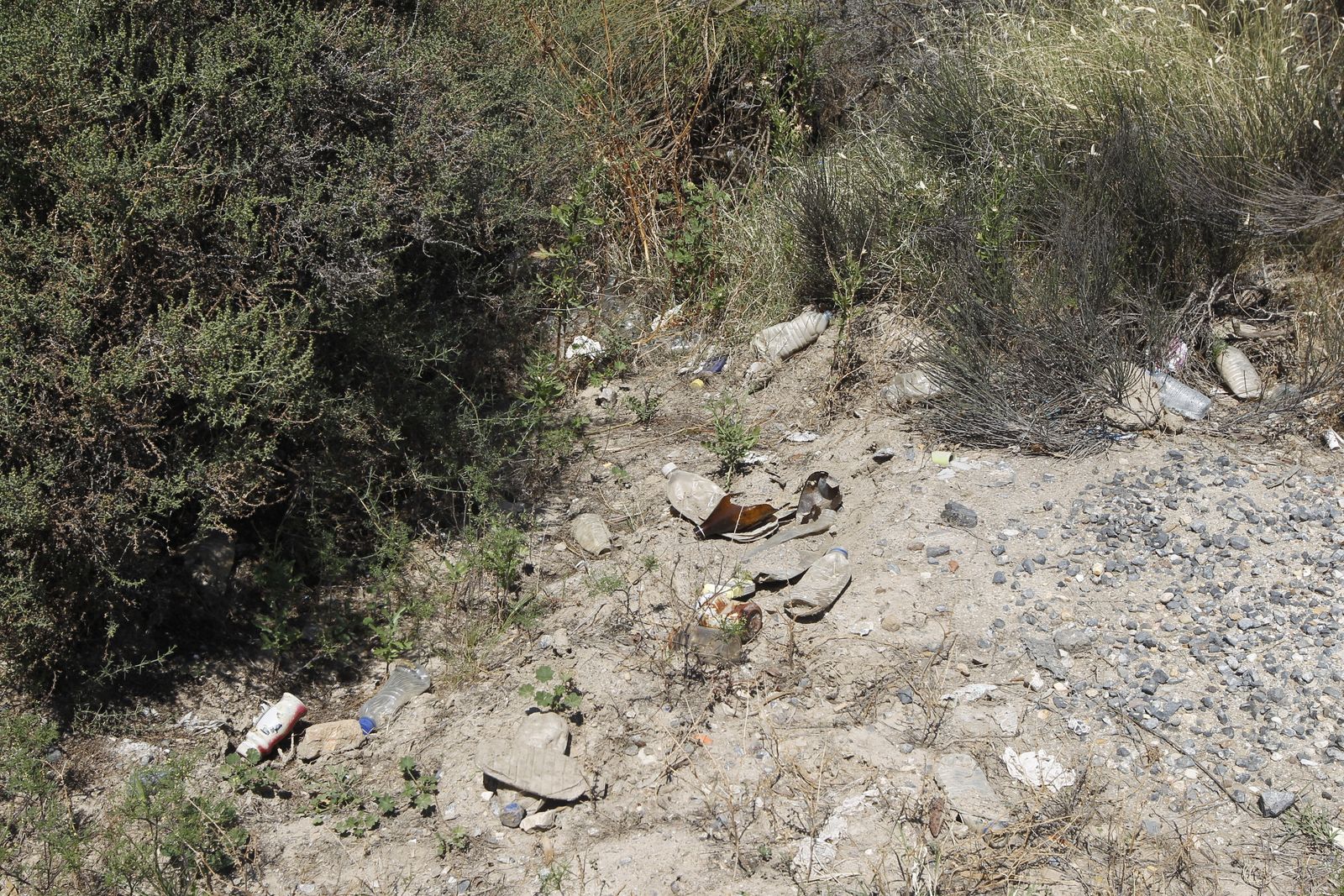 Fotogalería basura en el Desierto de Tabernas