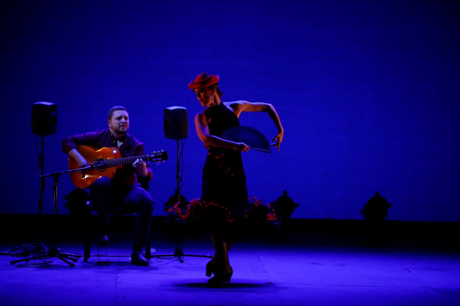 Alejandro Hurtado y Patricia Guerrero brillan en la Gala de Navidad de la Cátedra de Flamencología, en fotos