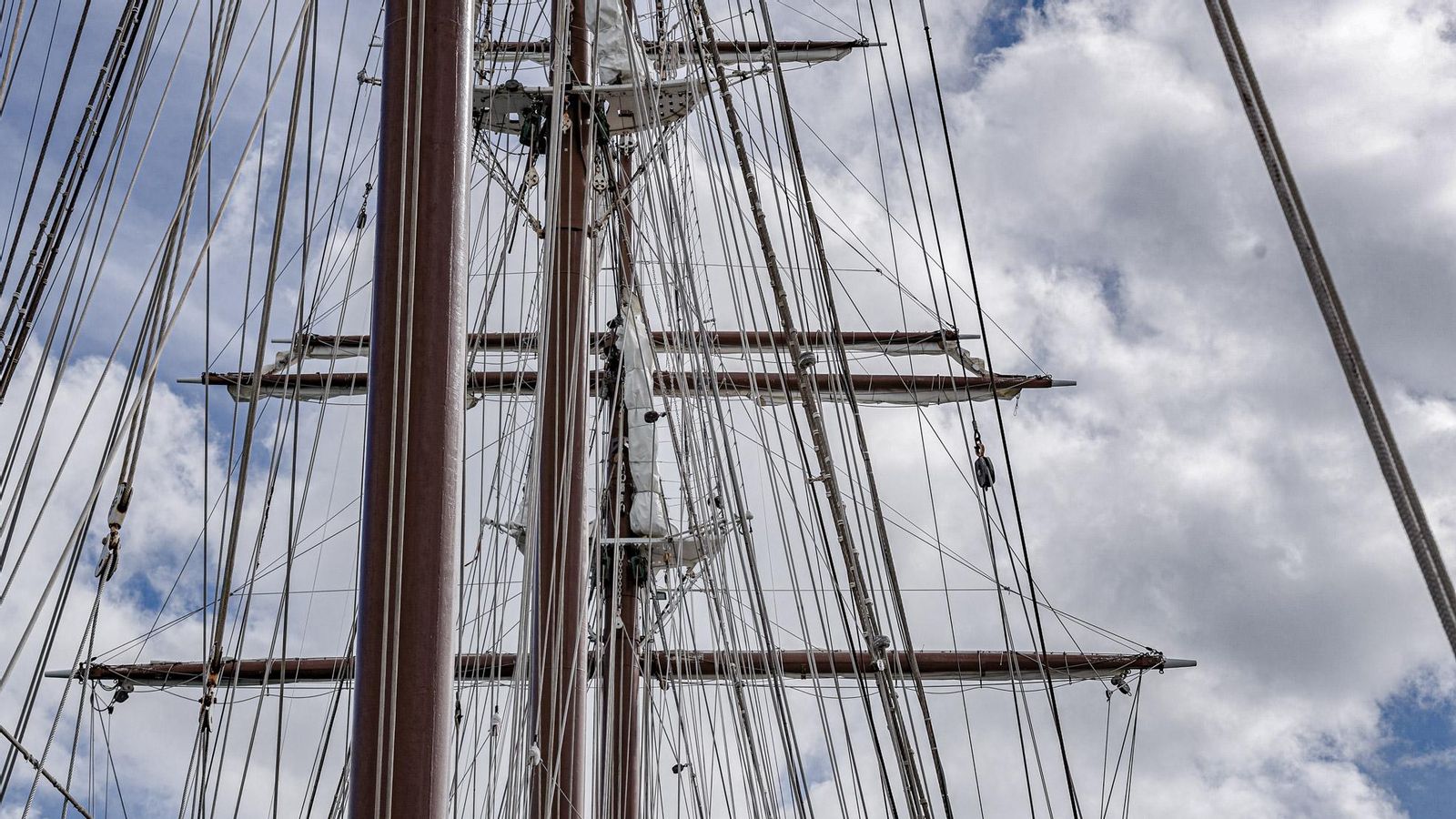 Las imágenes del renovado 'Juan Sebastián de Elcano': Un paseo por el buque escuela