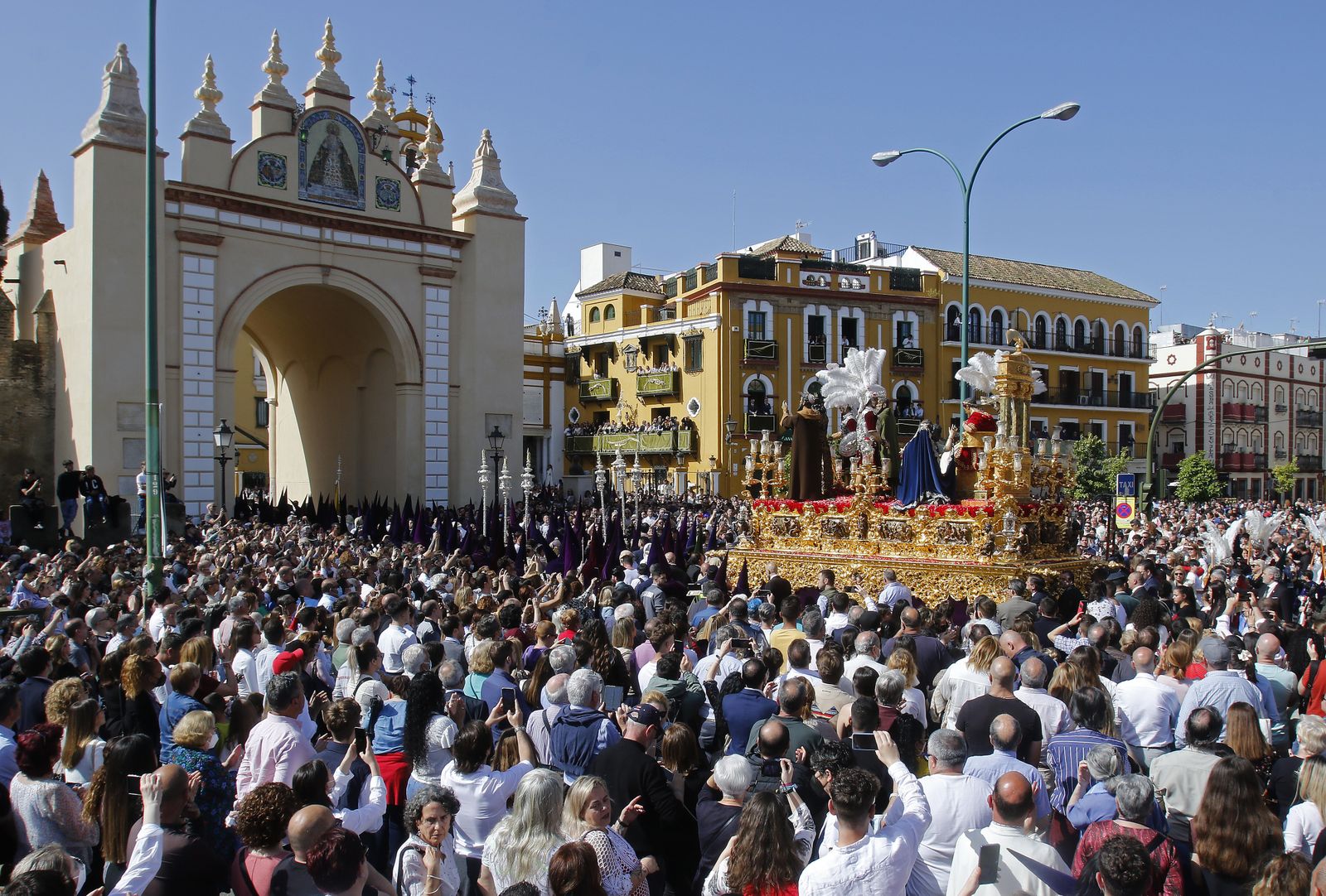 LA MACARENA, por la mañana