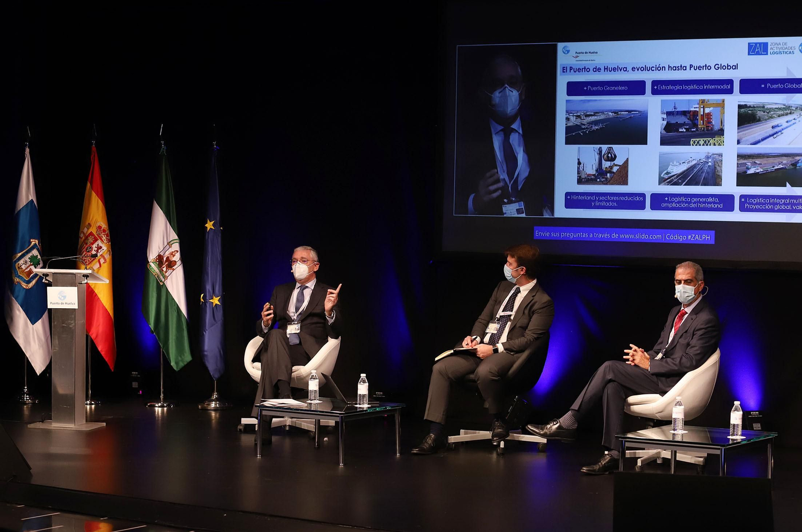 Jornadas sobre la ZAL que tuvieron lugar ayer en el Puerto de Huelva.