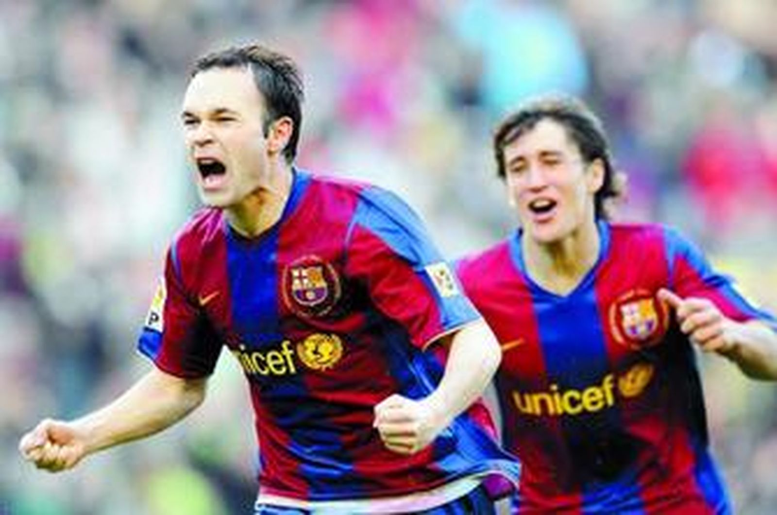 Iniesta celebra uno de los goles que ha firmado esta temporada.