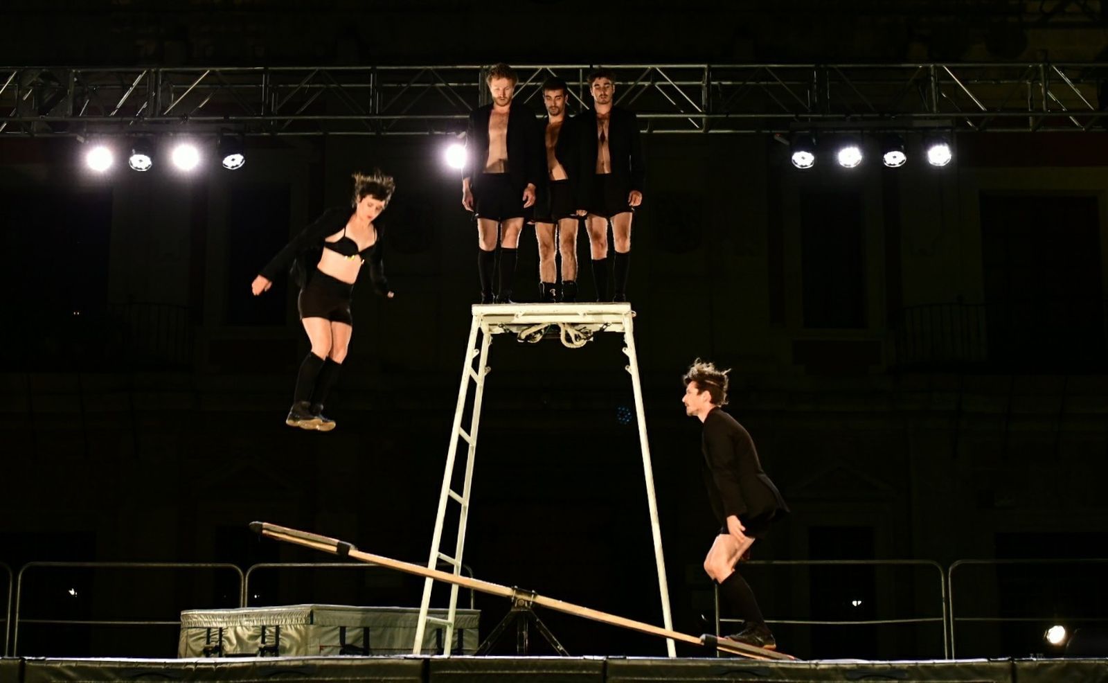 El gran espectáculo del circo llega a Córdoba entre acrobacias