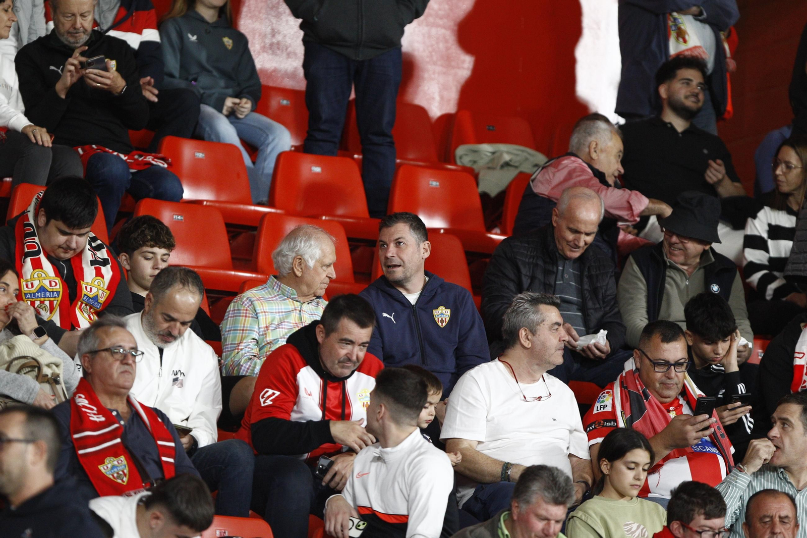 Búscate en las fotos de público del partido U.D. Almería-Deportivo de La Coruña