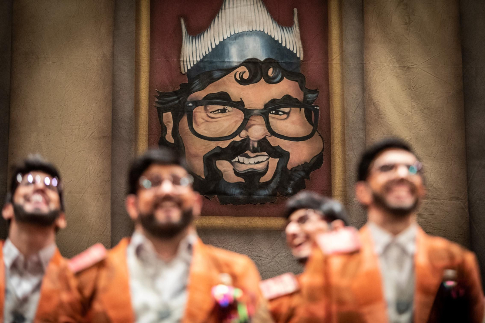 La comparsa 'Cádiz, la asignatura pendiente' defiendió su repertorio en la fase preliminar el COAC 2019