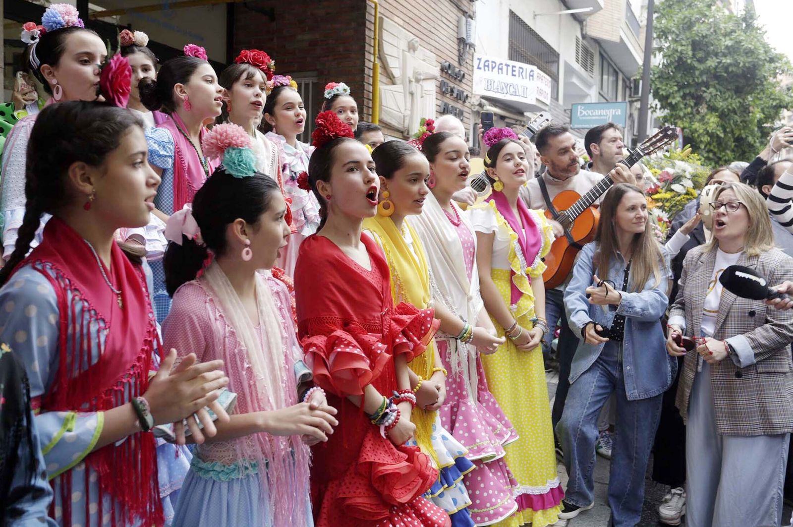 El Rocío 2023: Imágenes de los peregrinos de la Hermandad de Emigrantes