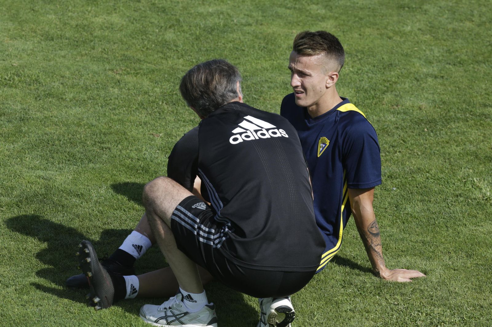 Salvi es atendido por el doctor Fernández Cubero.