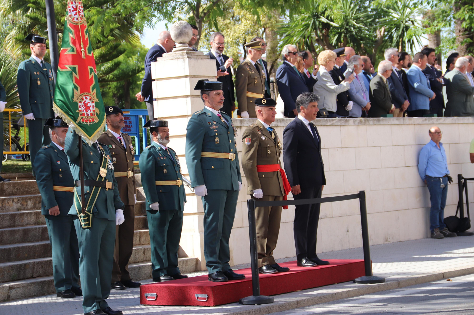 El gran desfile de la Guardia Civil en Montilla, en imágenes