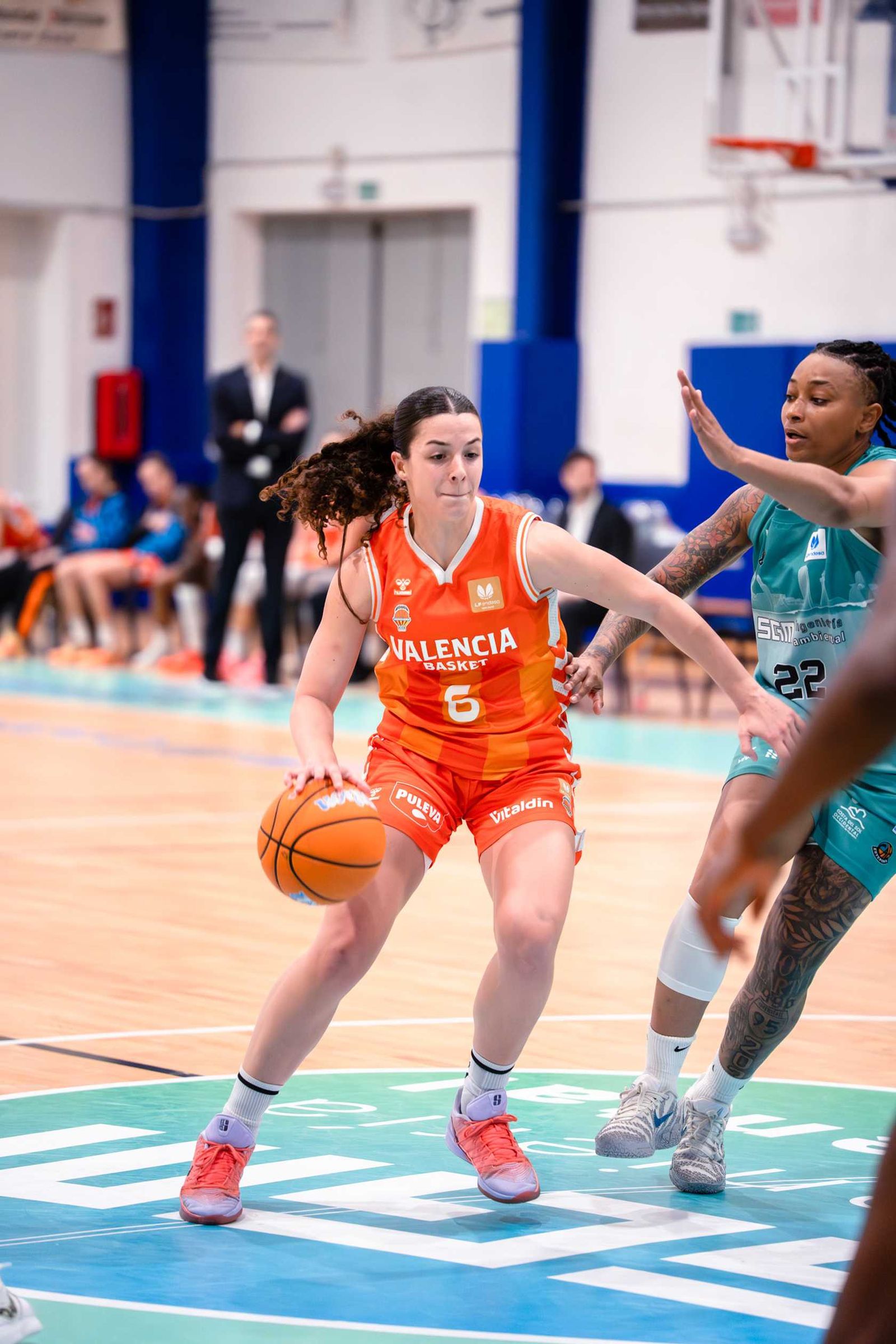 Apoteosis en Estepona; cae el campeón Valencia (67-66)