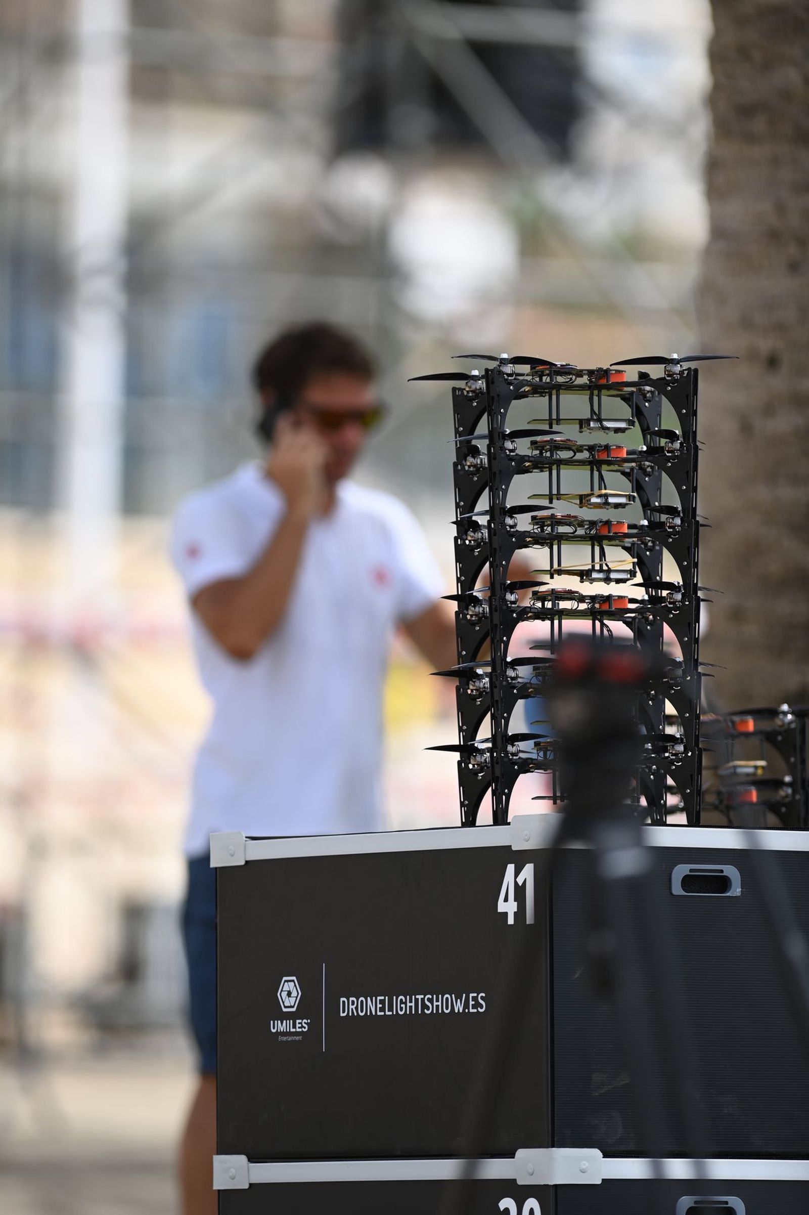 Así son los drones con los que Málaga inicia esta noche su Feria (fotos)