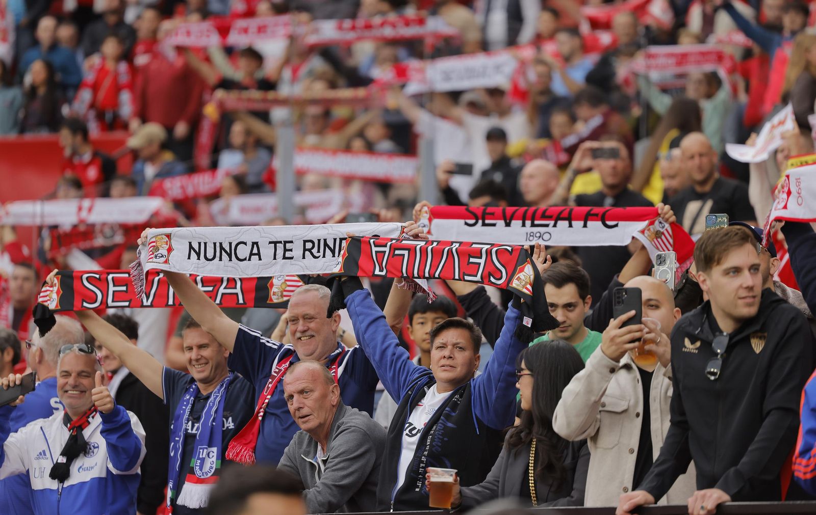 Búscate en las fotos del Sevilla fc - Rayo