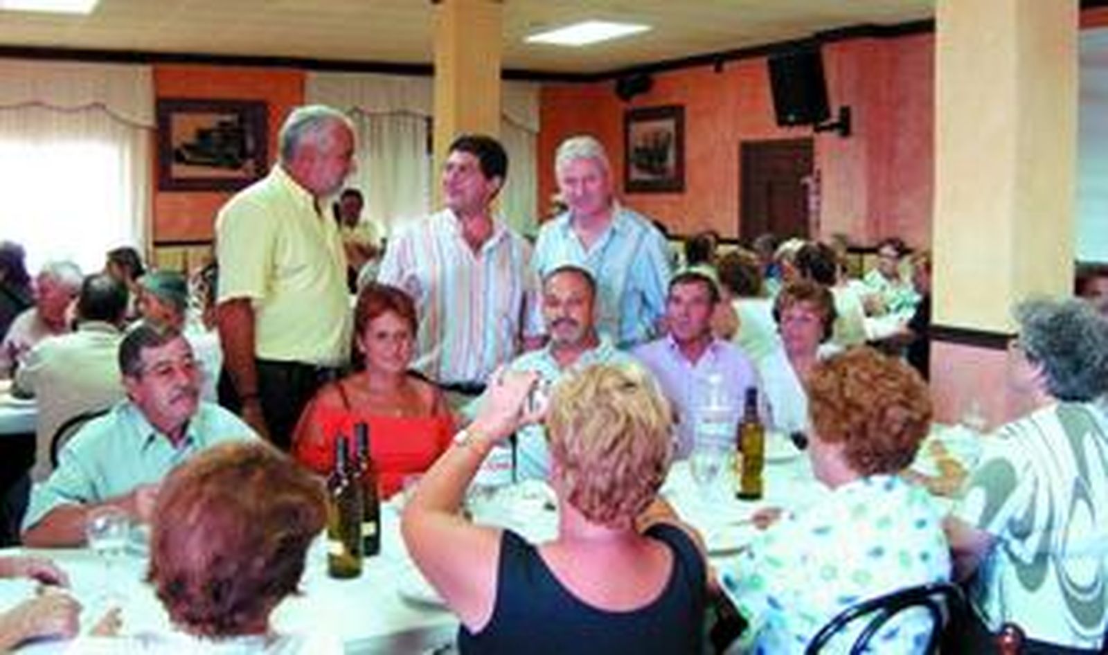 A lo largo de la comida se vivieron momentos muy emotivos por parte de los invitados.