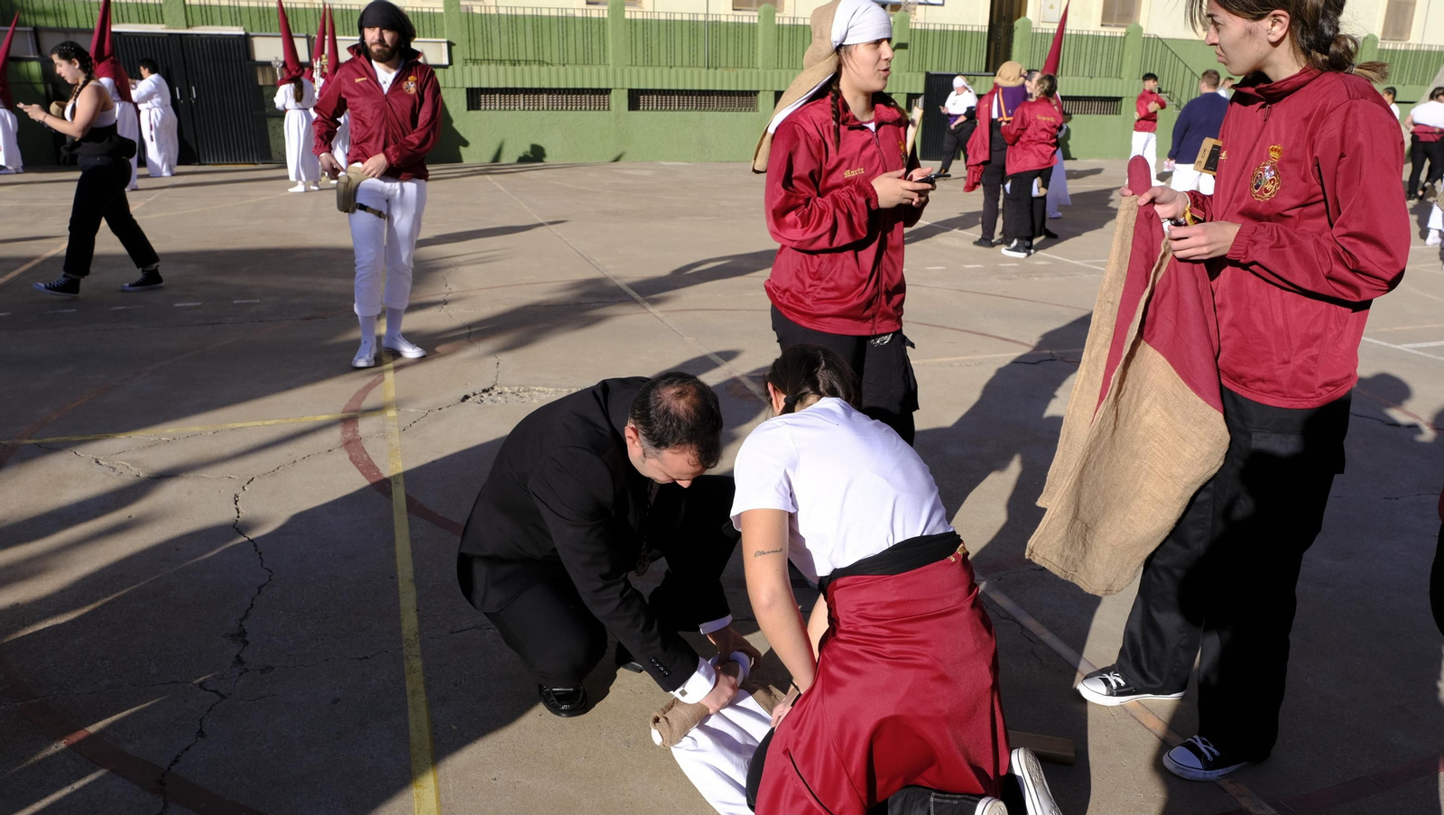 Coronación desaría al viento en su estación de Penitencia