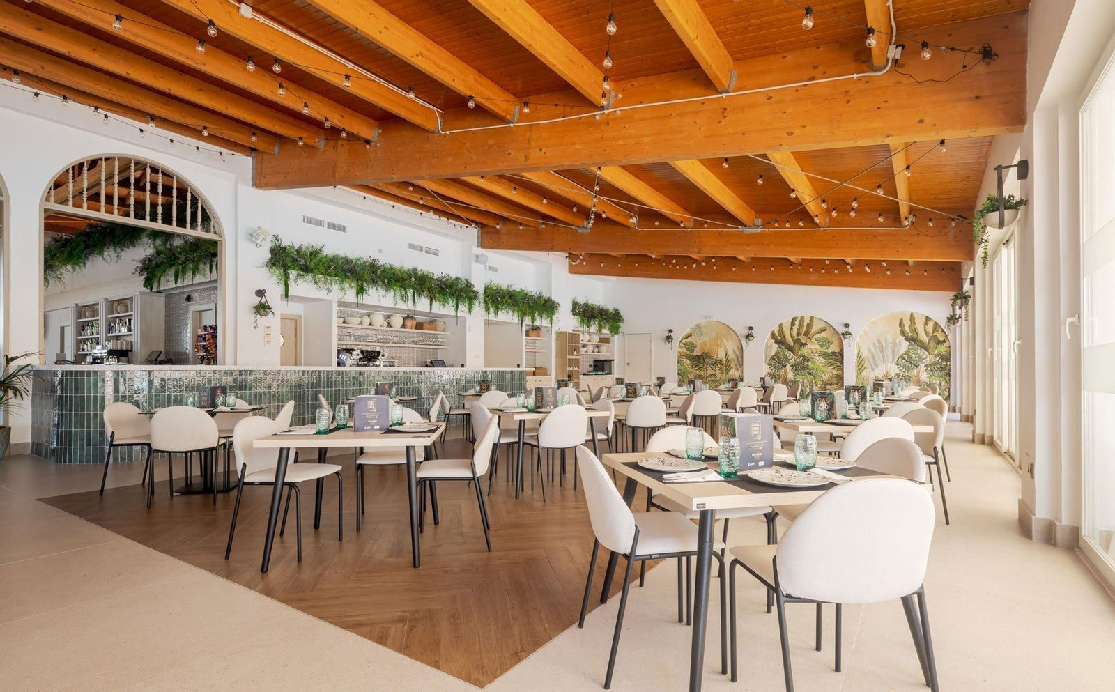 Así son los hoteles que la cadean Ilunion, de la ONCE, tiene en la provincia de Cádiz.