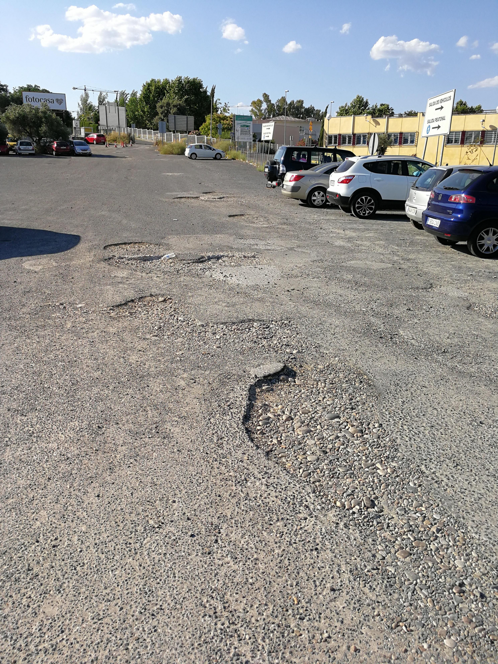 Aspecto que presenta el aparcamiento del Reina Sofía.