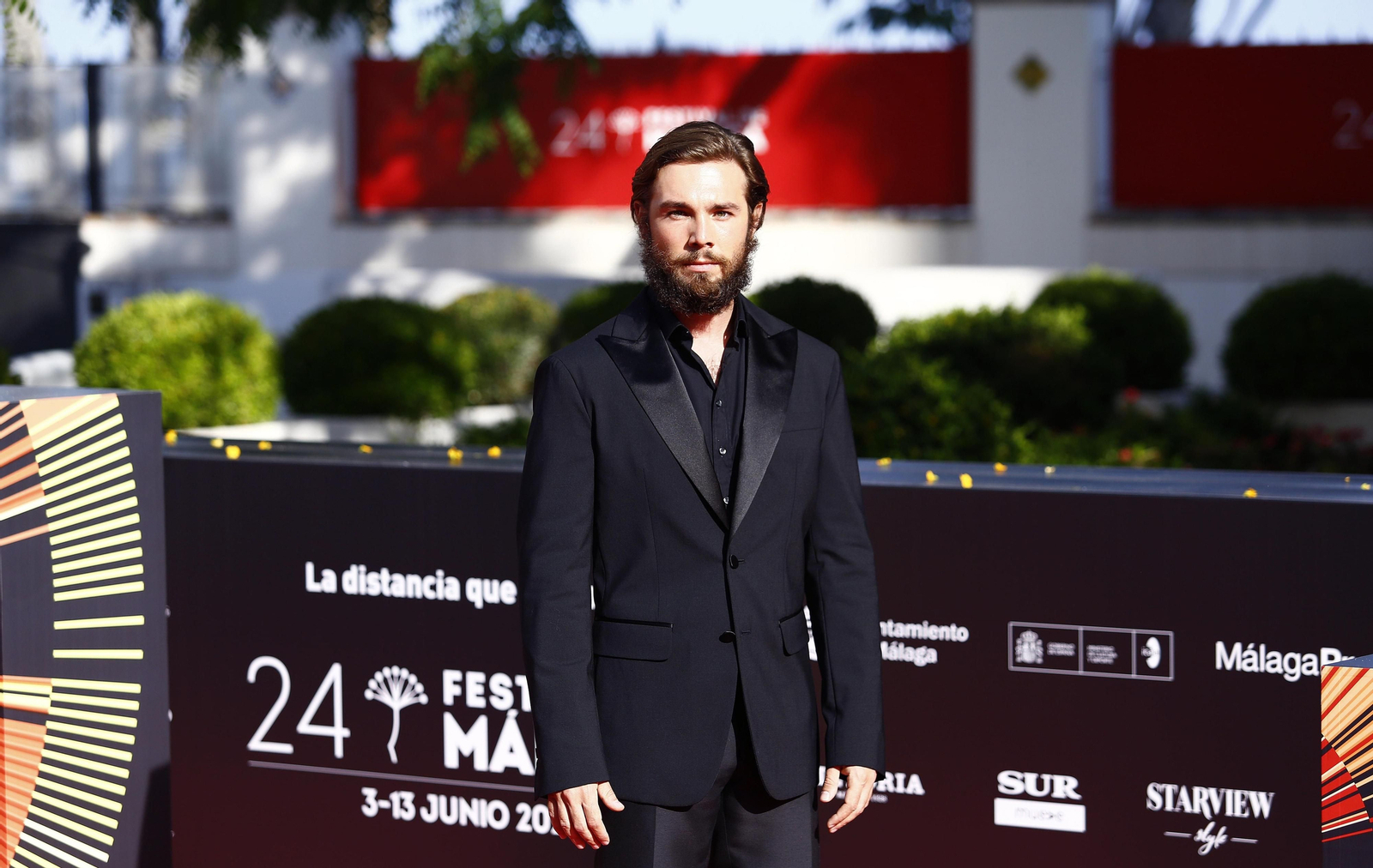 Las fotos del desfile de famosos para inaugurar el festival con nostalgia de la alfombra roja
