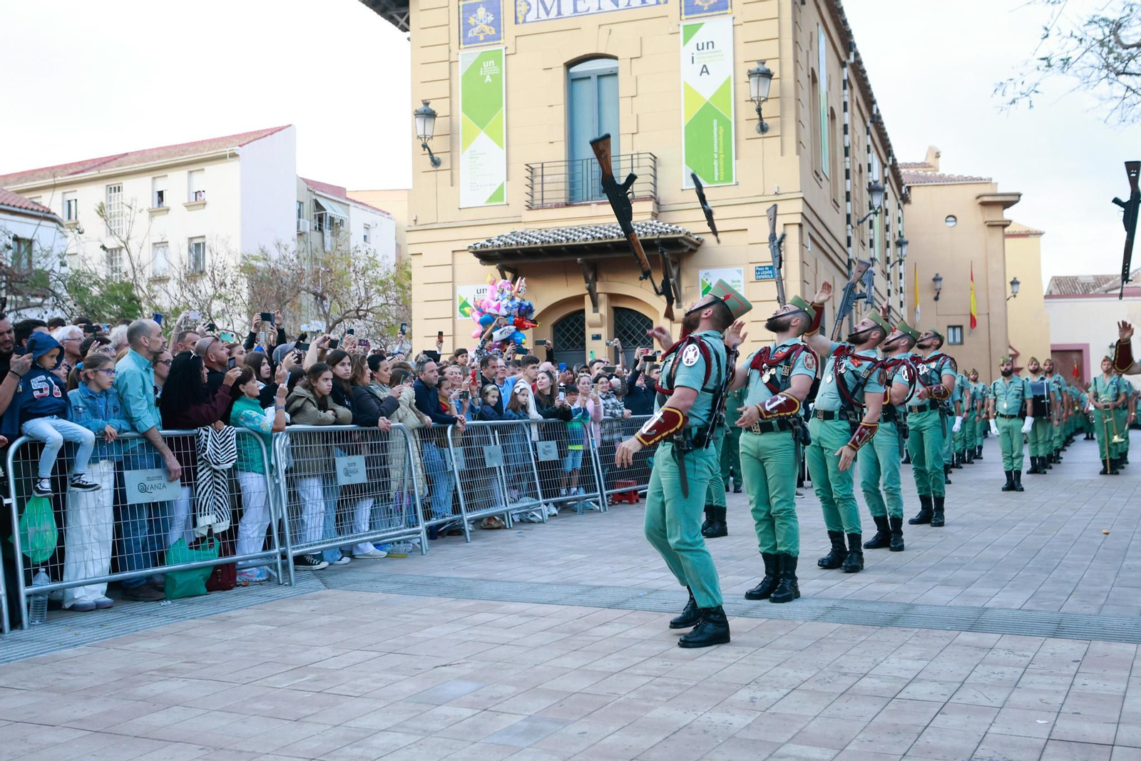 Mena y la Legión en su procesión del Jueves Santo en Málaga, en fotos Mena y la Legión en su procesión del Jueves Santo en Málaga, en fotos