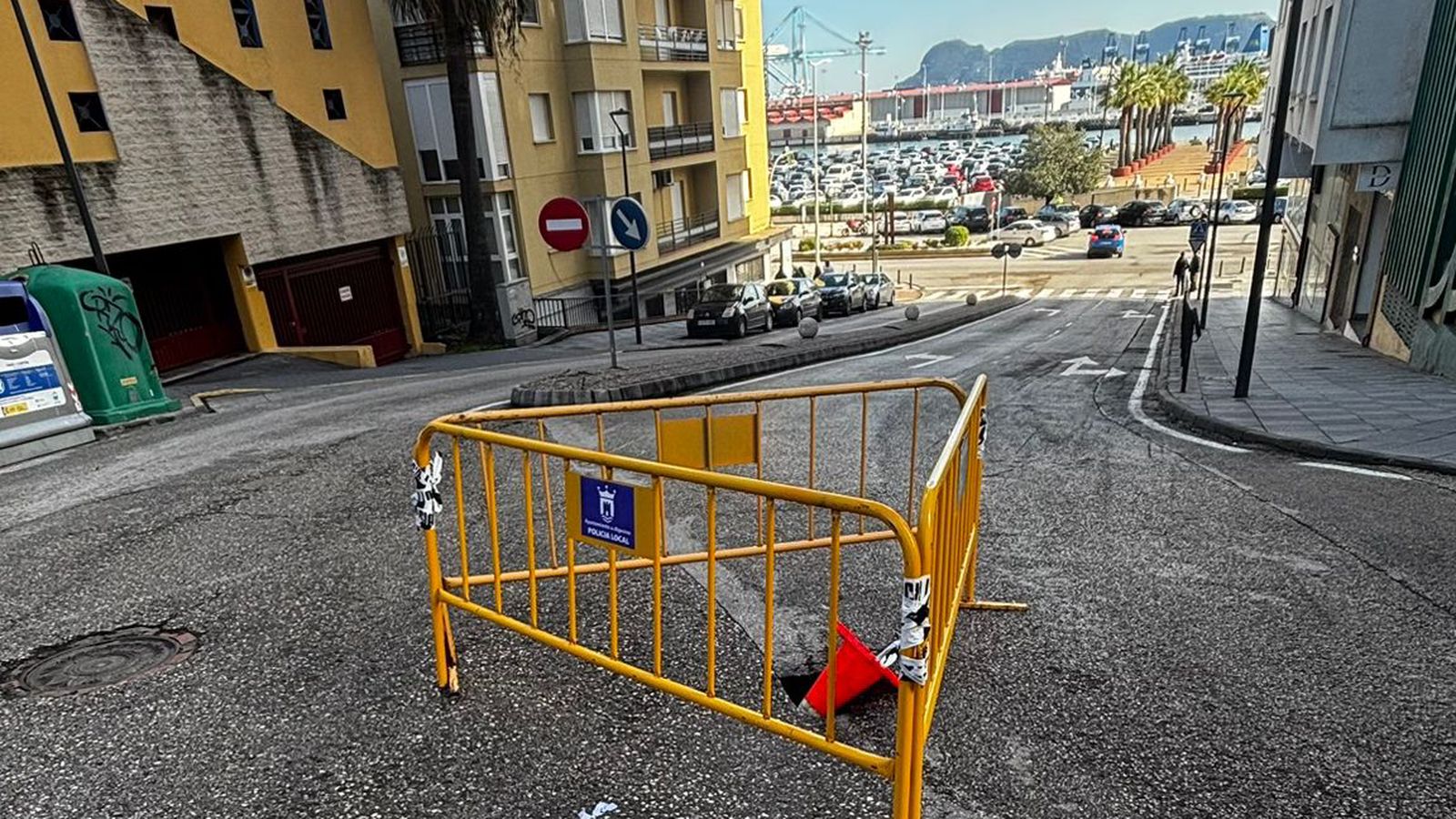 El socavón de la calle Trafalgar.