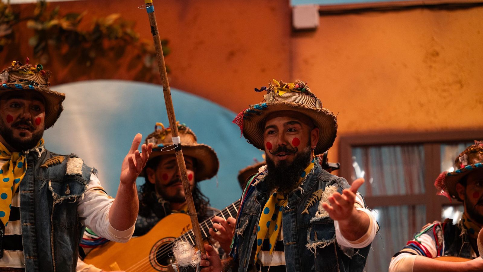 Búscate entre las mejores imágenes de la decimonovena sesión de preliminares del COAC 2025