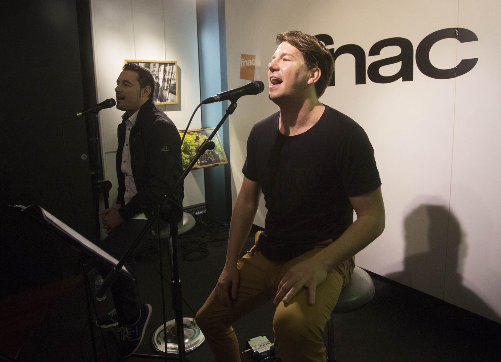 Andy y Lucas, durante una actuación.