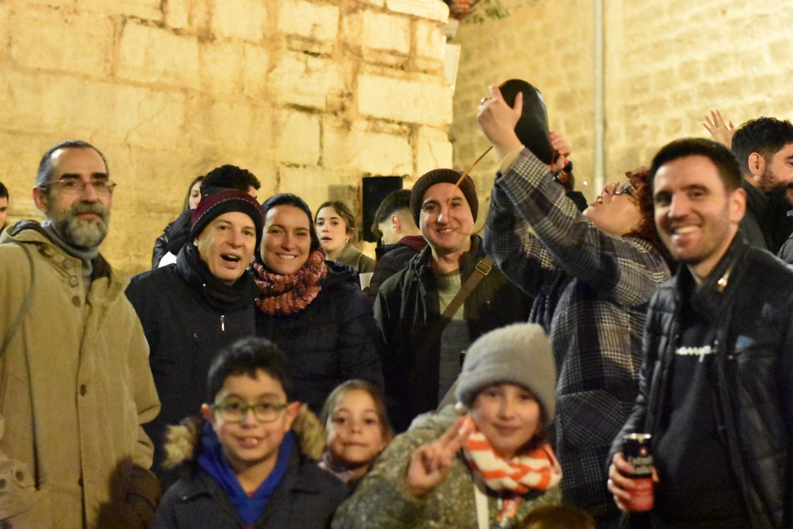 Jaén brilla y disfruta al fuego de las lumbres de San Antón