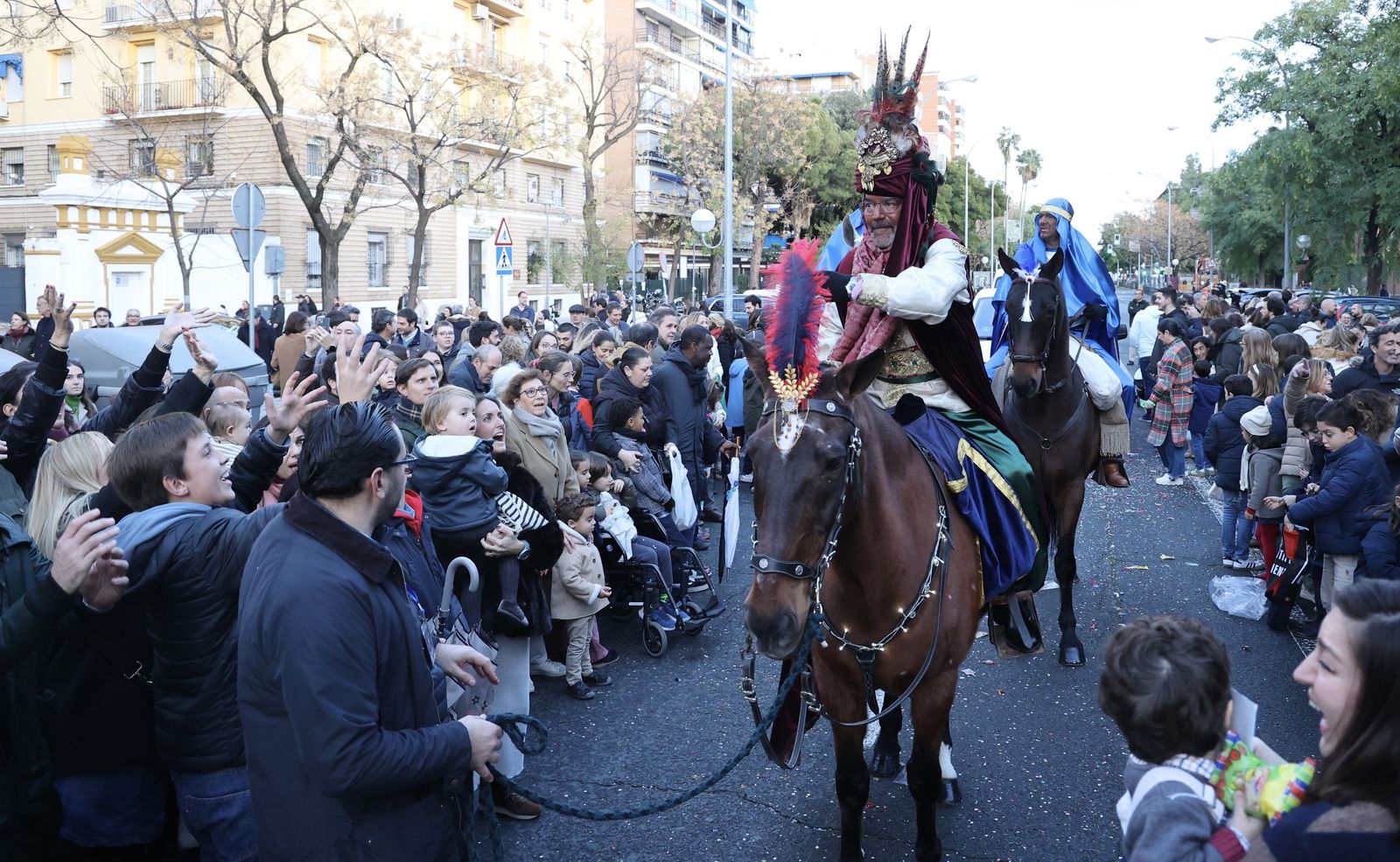 Las fotos del Heraldo de los Reyes Magos en Nervión