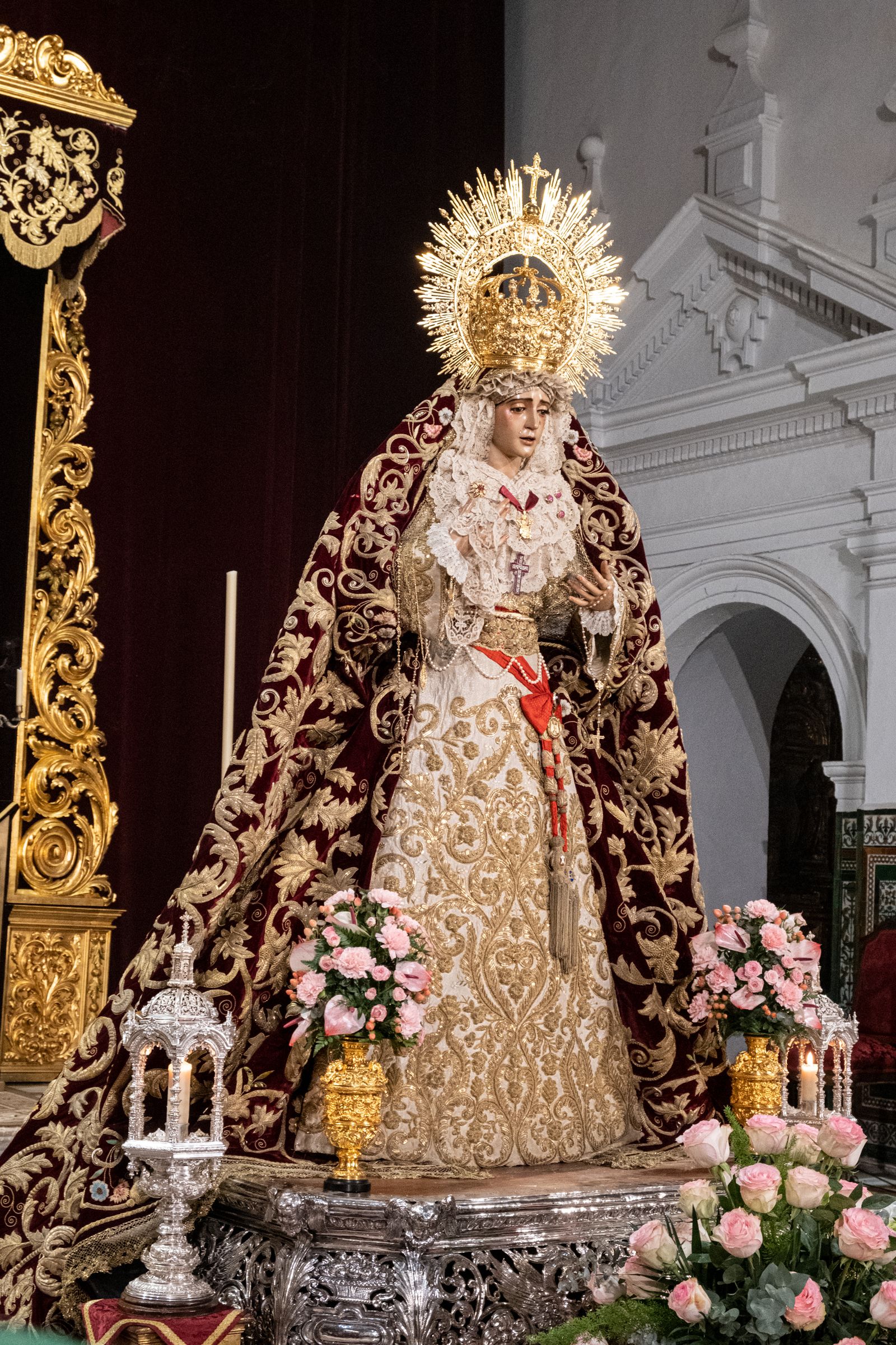 El besamanos a la Virgen de Refugio de San Bernardo, en imágenes