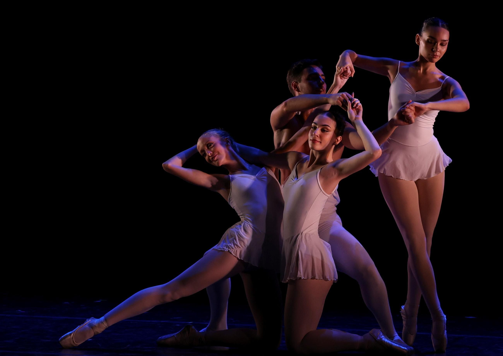 La danza alza el vuelo en el Conservatorio Ángel Pericet de Málaga, en imágenes