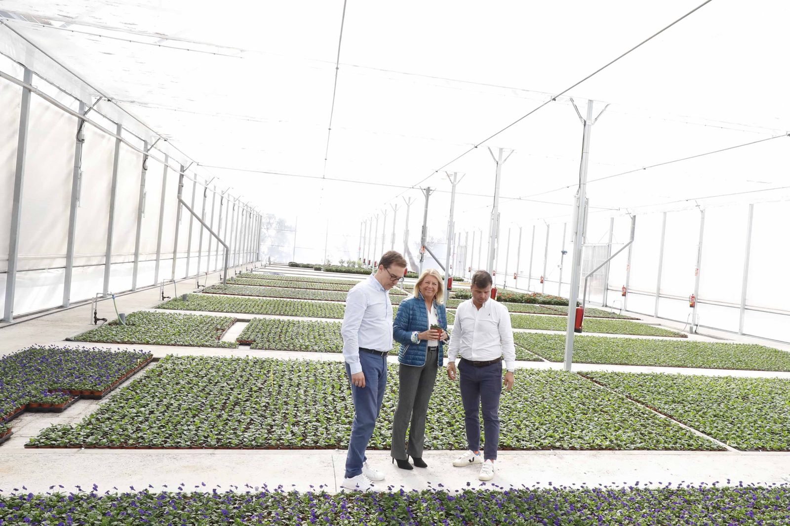 La visita institucional al vivero de Las Chapas.