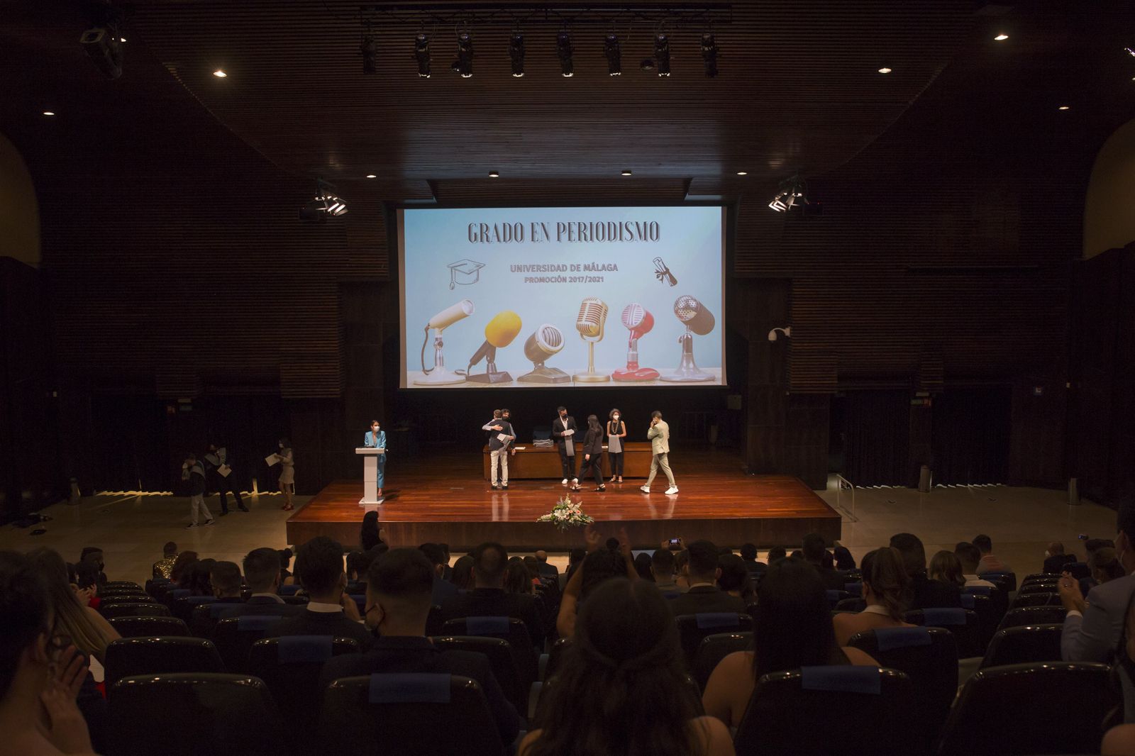 La graduación de los alumnos del Grado de Periodismo de la UMA, en fotos