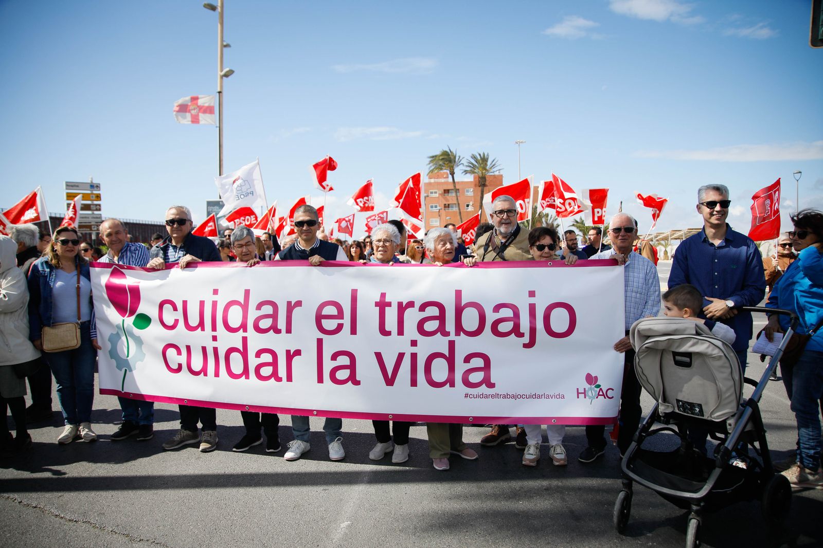 Las imágenes de la manifestación del Día del Trabajador en Almería