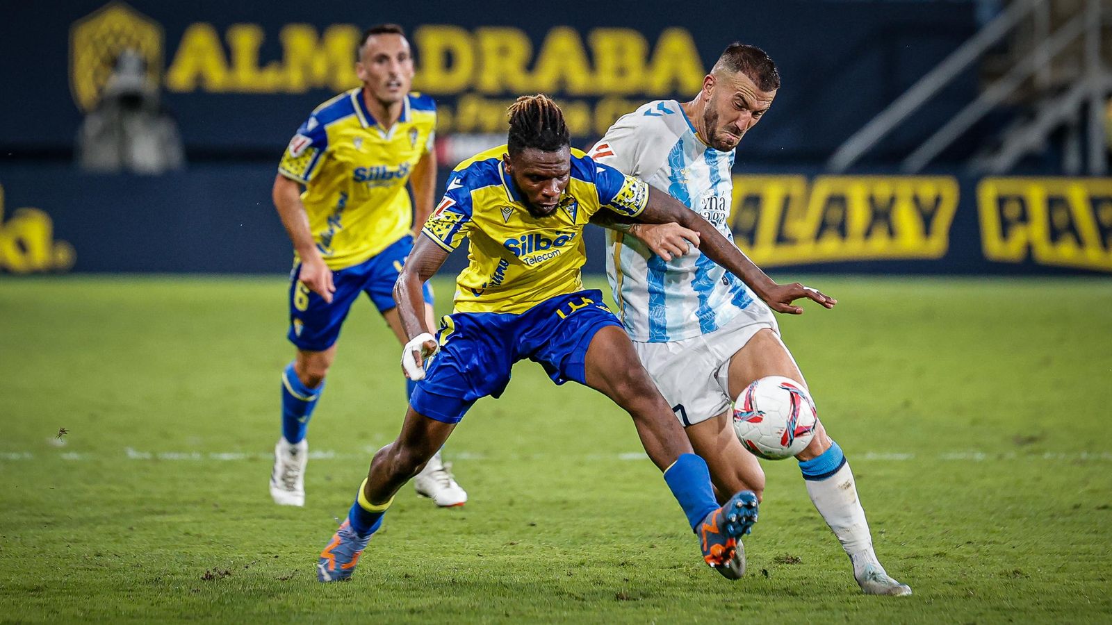 Búscate entre las imágenes del partido de futbol Cádiz CF - Málaga CF