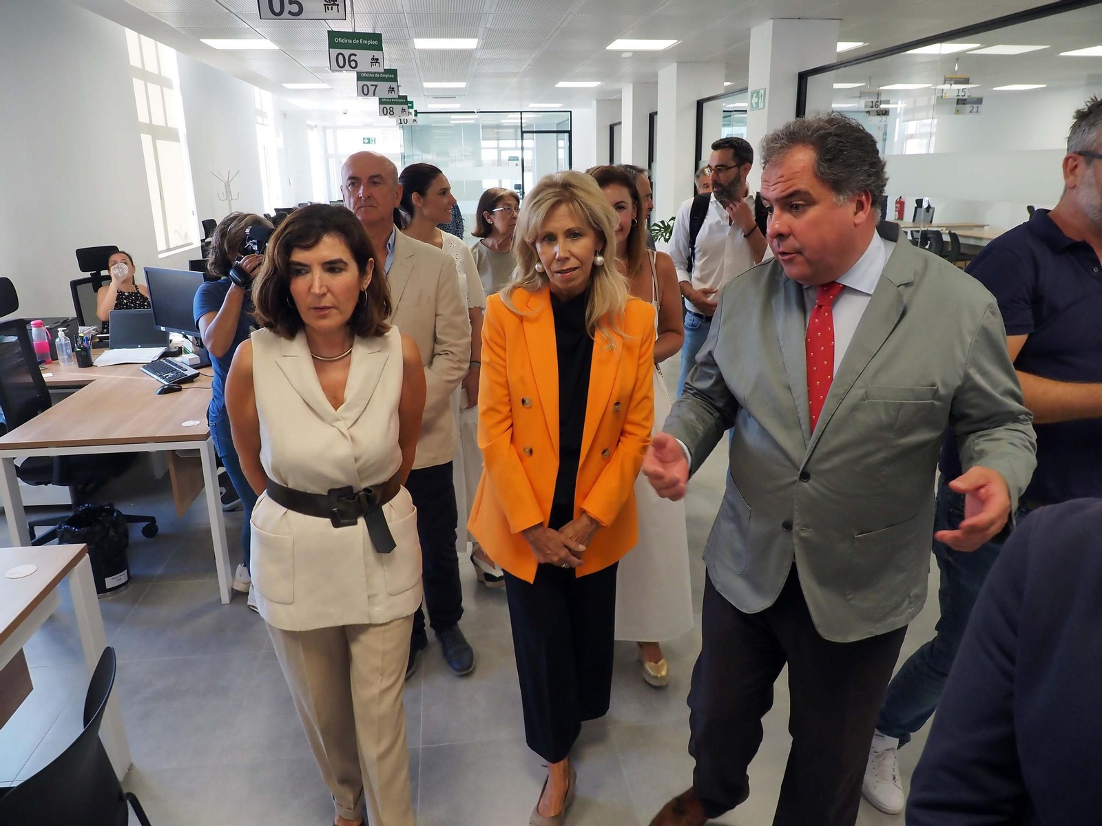 Las imágenes de la inauguración de la nueva oficina del SAE y el SEPE en Lepe