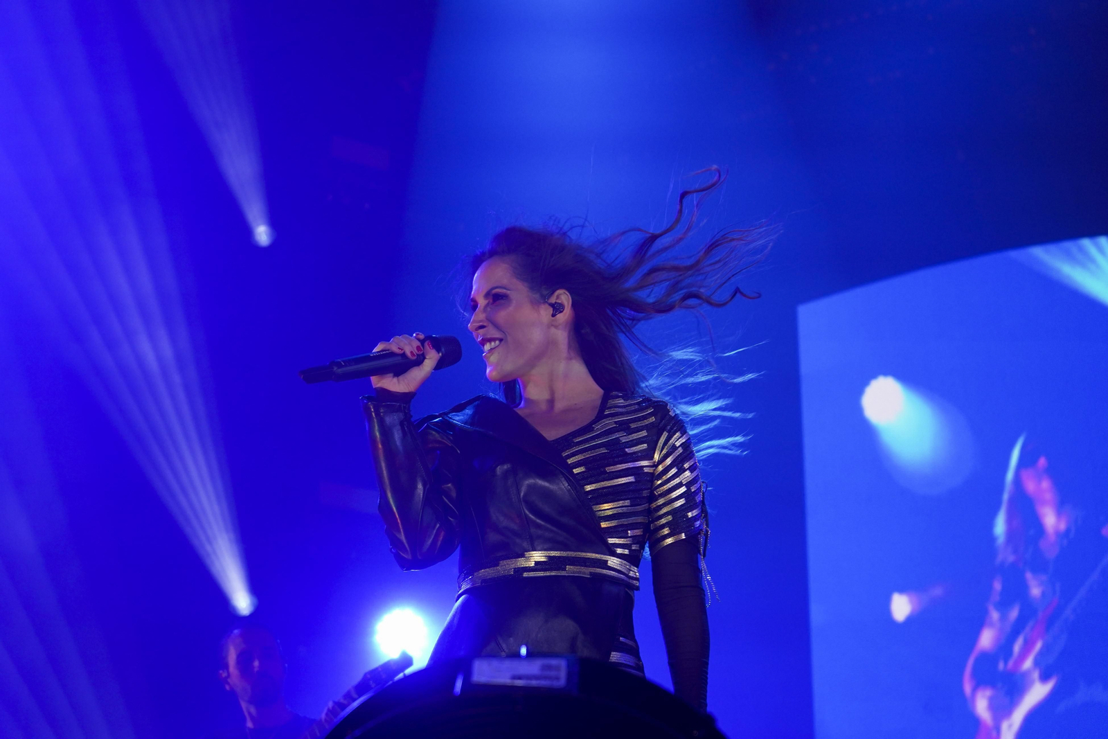 El concierto de Malú en Granada, en imágenes