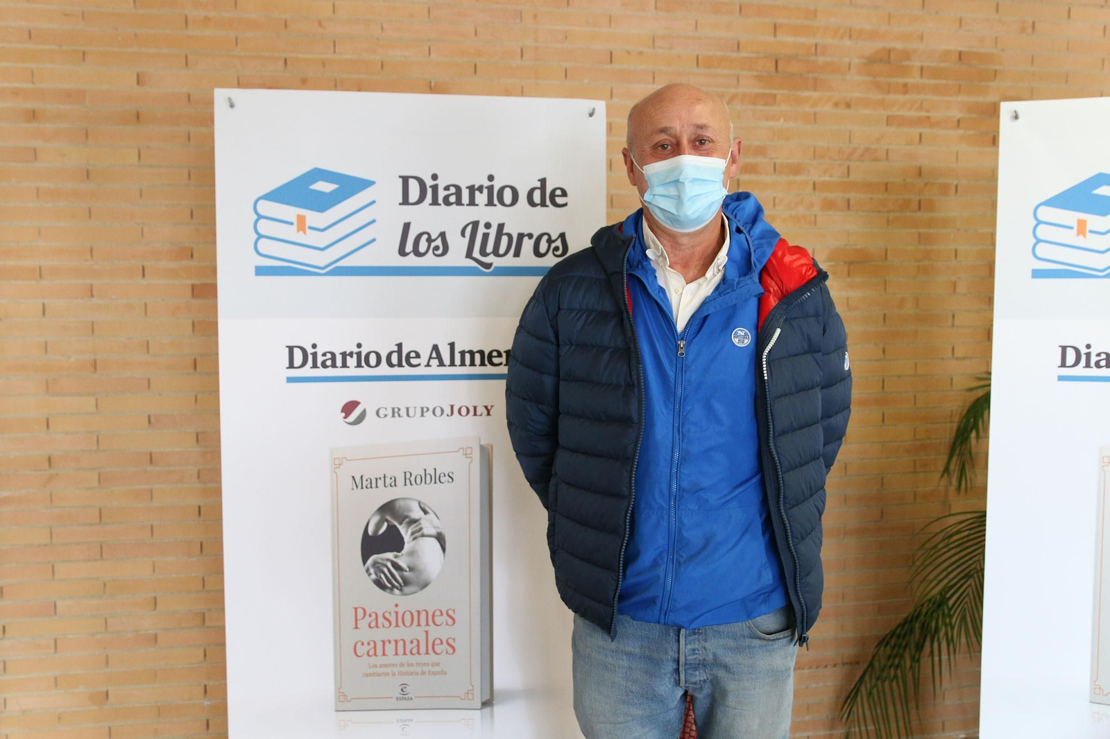 Fotogalería Diario de los Libros, con Marta Robles y su obra 'Pasiones carnales'