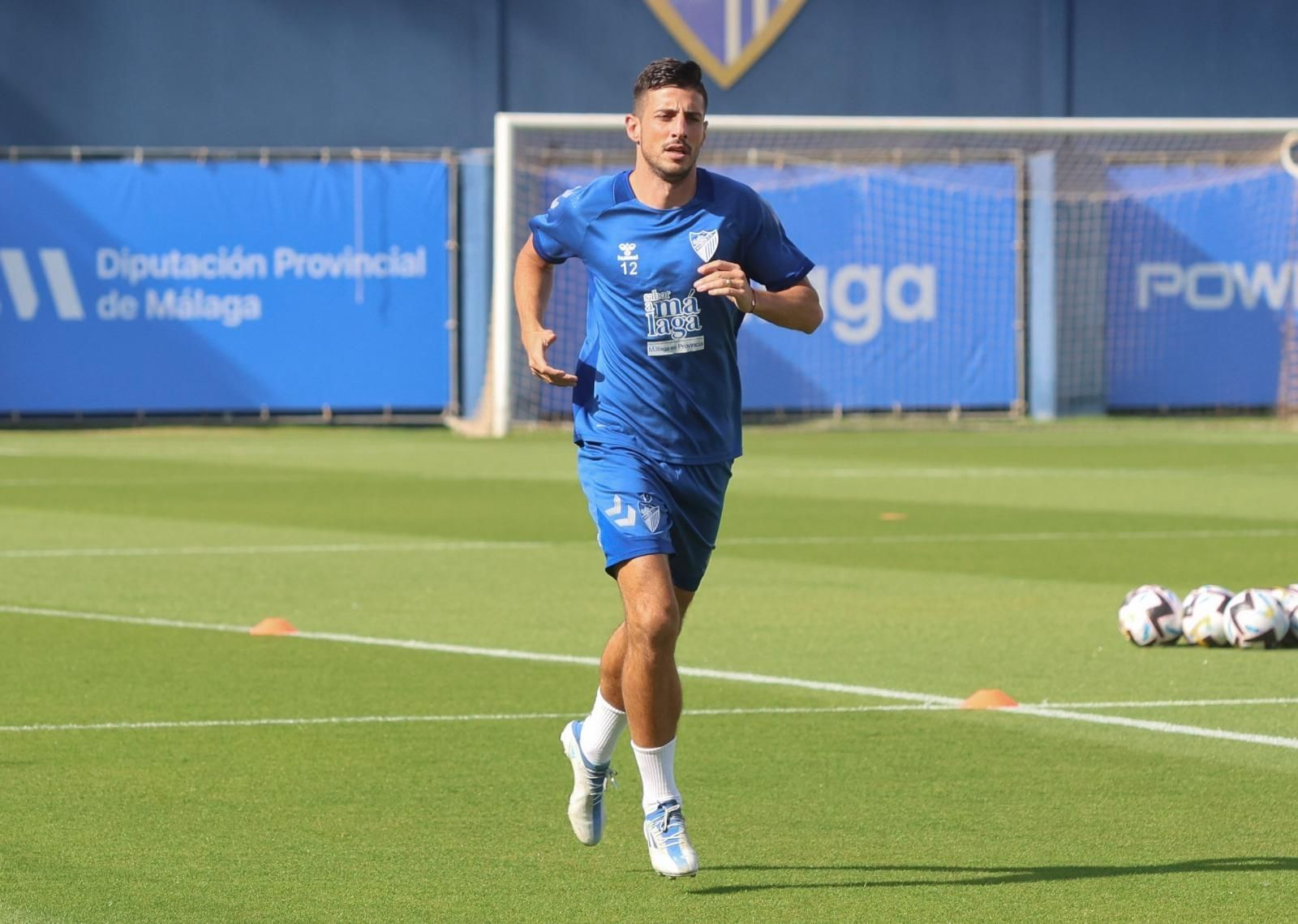 Caras serias en la vuelta al trabajo del Málaga CF