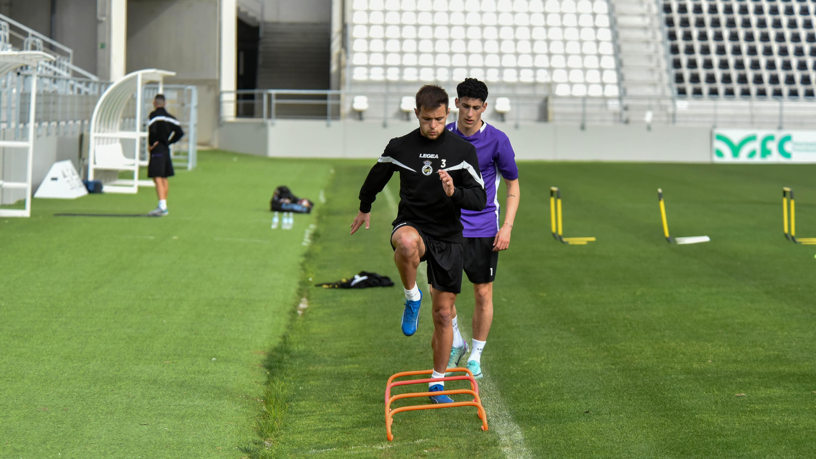 Las fotos del primer entrenamiento de Moi Parra con la Balona