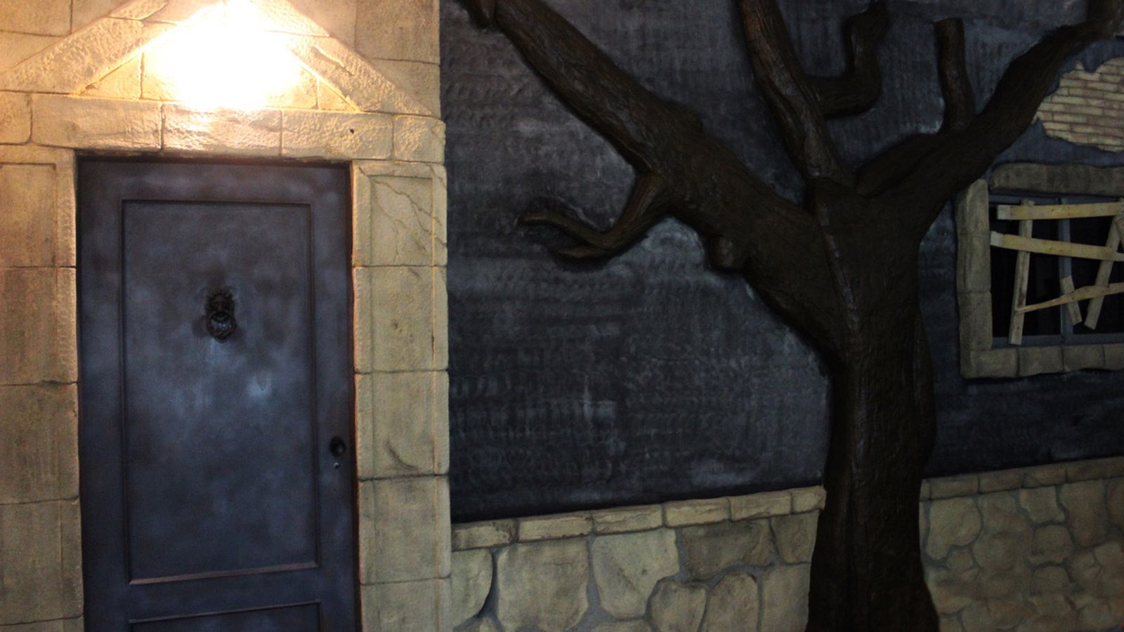 Parte de la decoración del set del 'escape room' 'Paranormal' de Marchena.