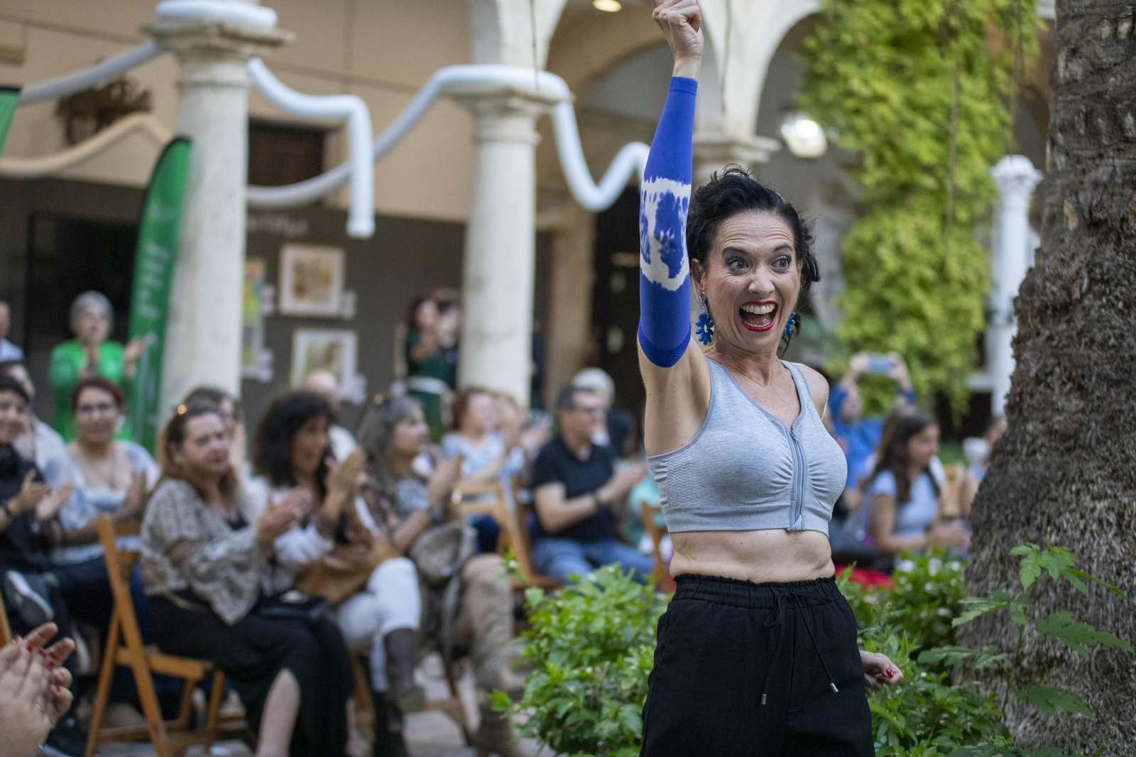 Mucho x Vivir de la Asociación del Cáncer en la Escuela de Artes de Almería