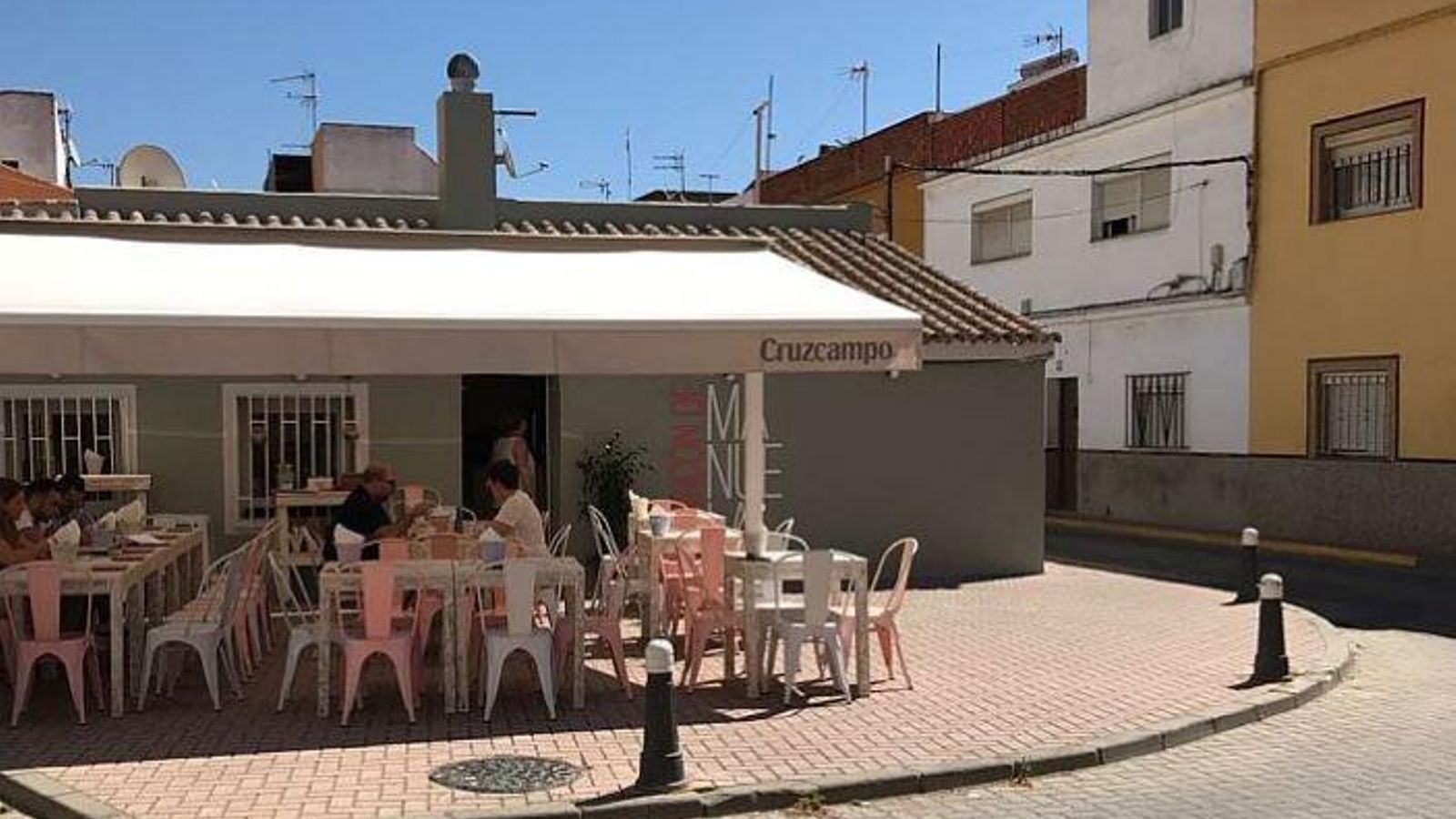 El Rincón de Manuela Casual Bar.