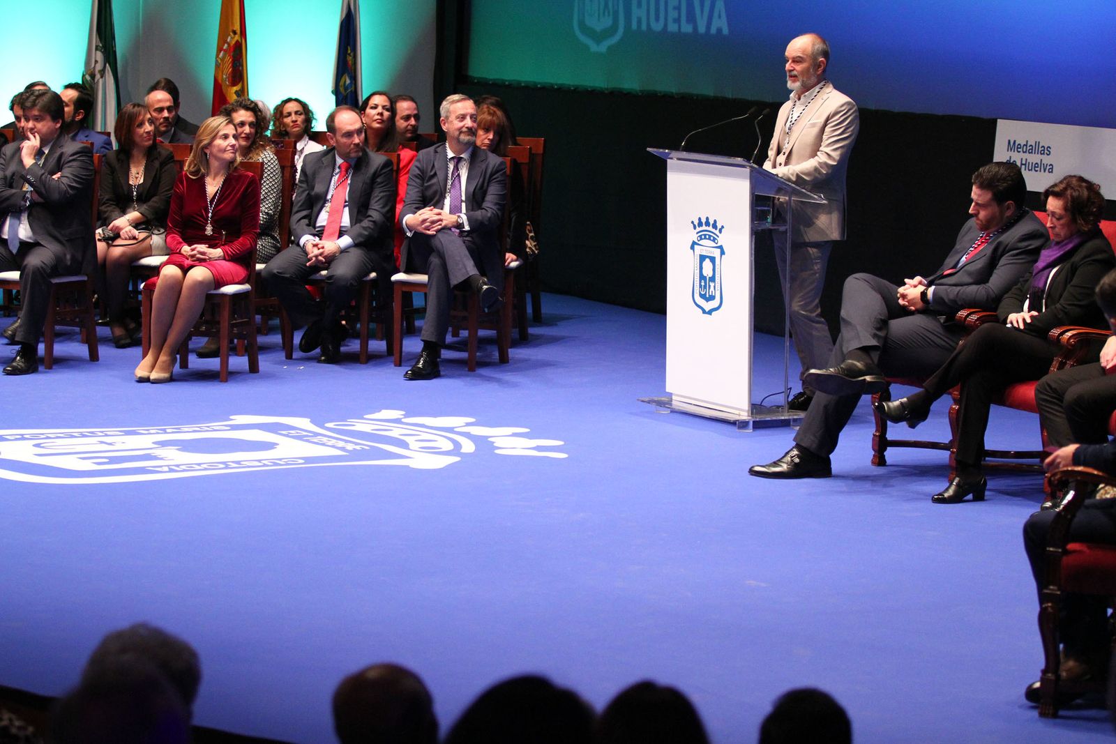 Imágenes de la entrega de las medallas de Huelva