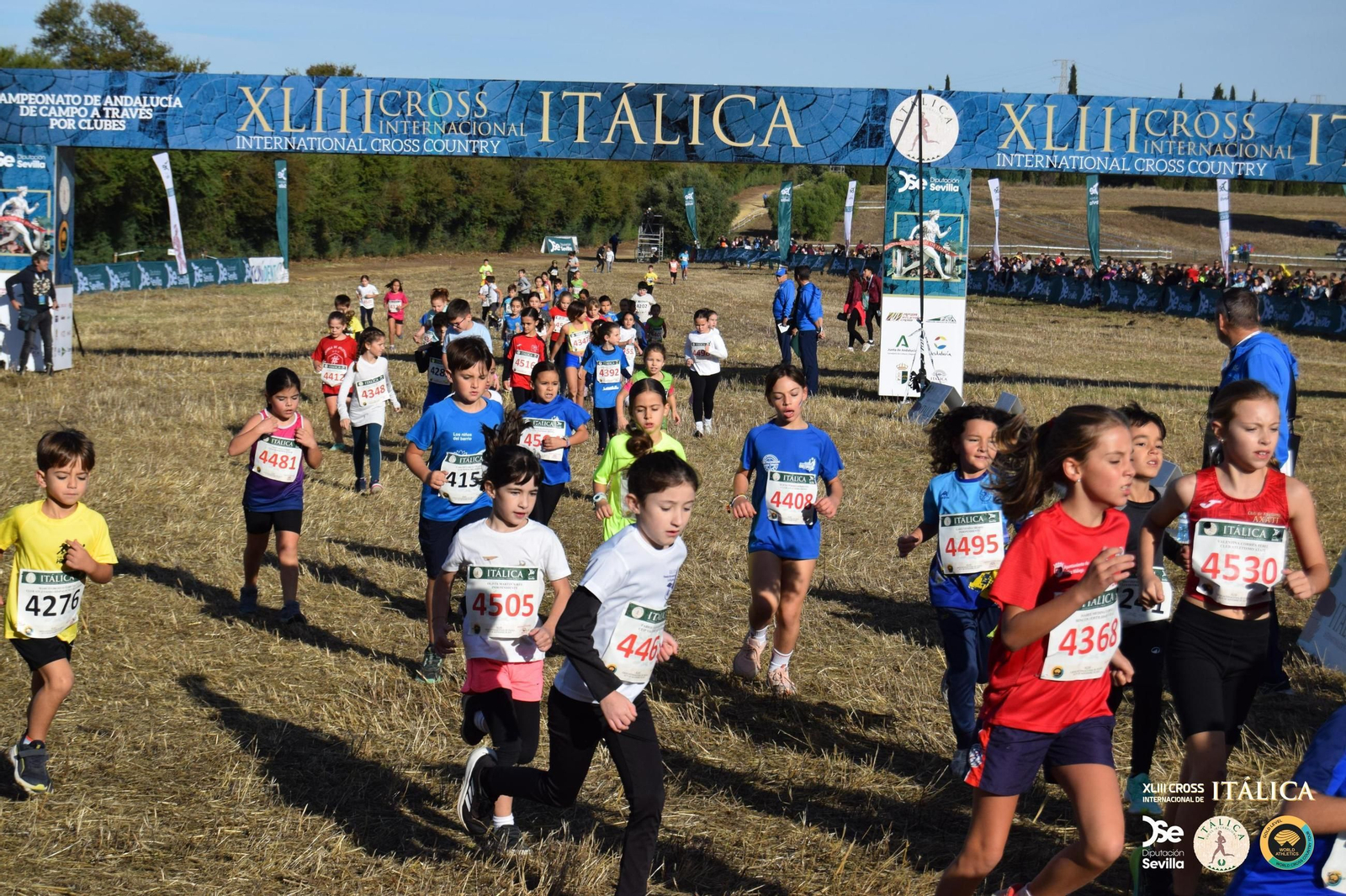 Búscate en las fotos del Cross de Itálica 2025 | 9