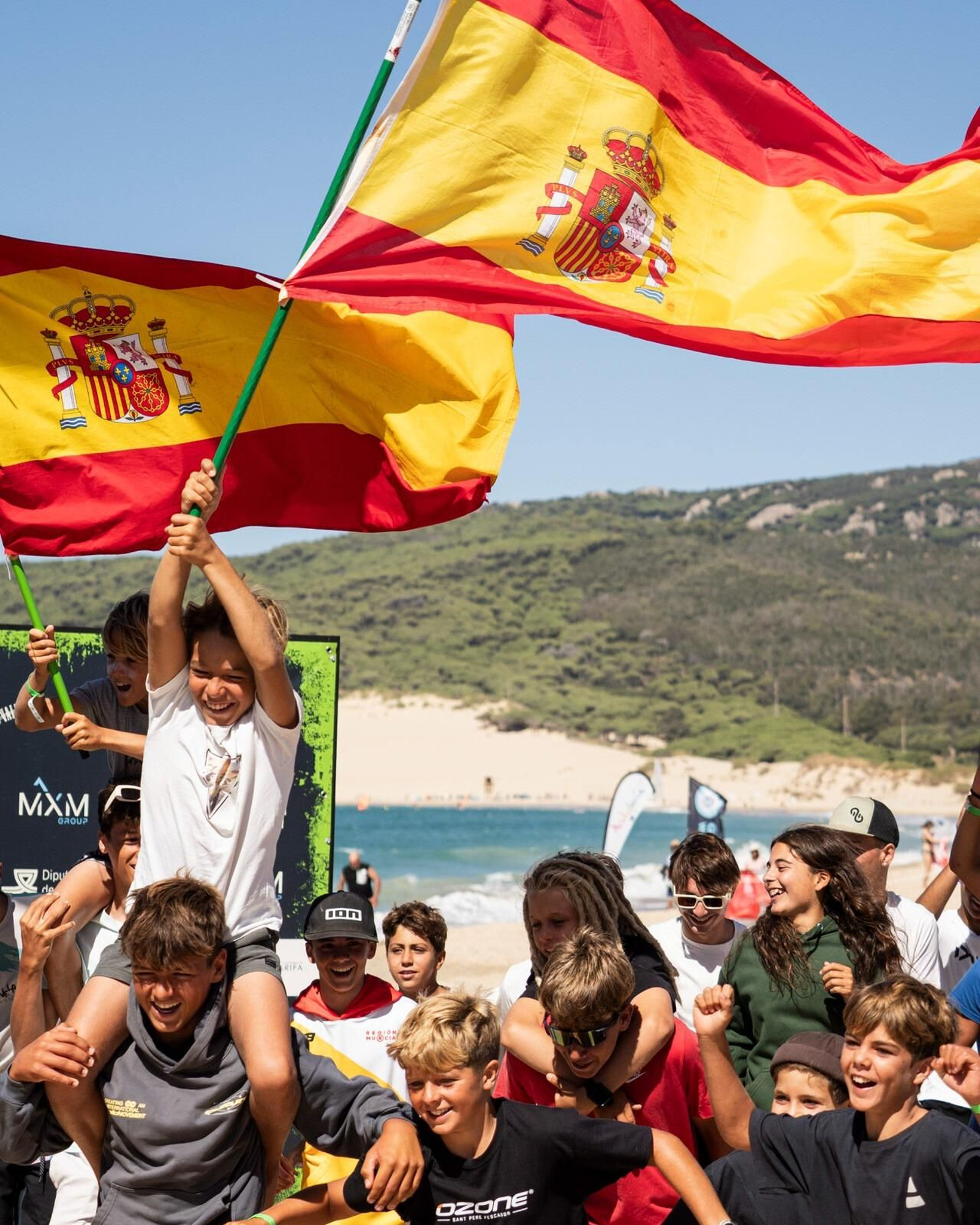 Banderas españolas en Valdevaqueros.
