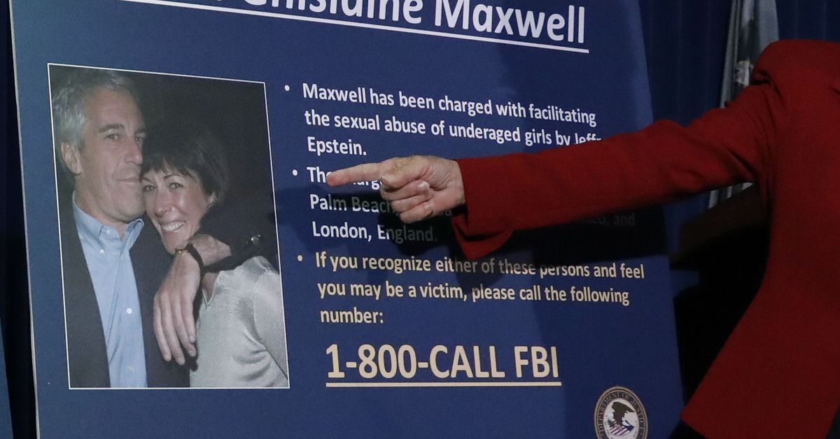 El abogado de la cómplice de Epstein pide su indulto "para explicar" que Trump es inocente