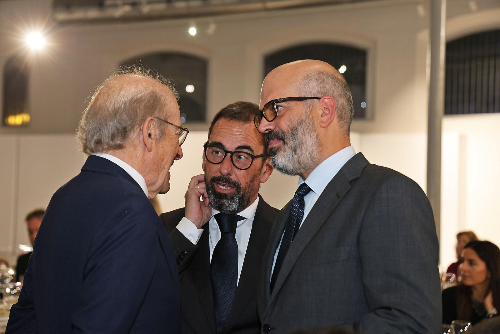 Imágenes de los invitados a la gala de los  37 premios Onubenses del Año