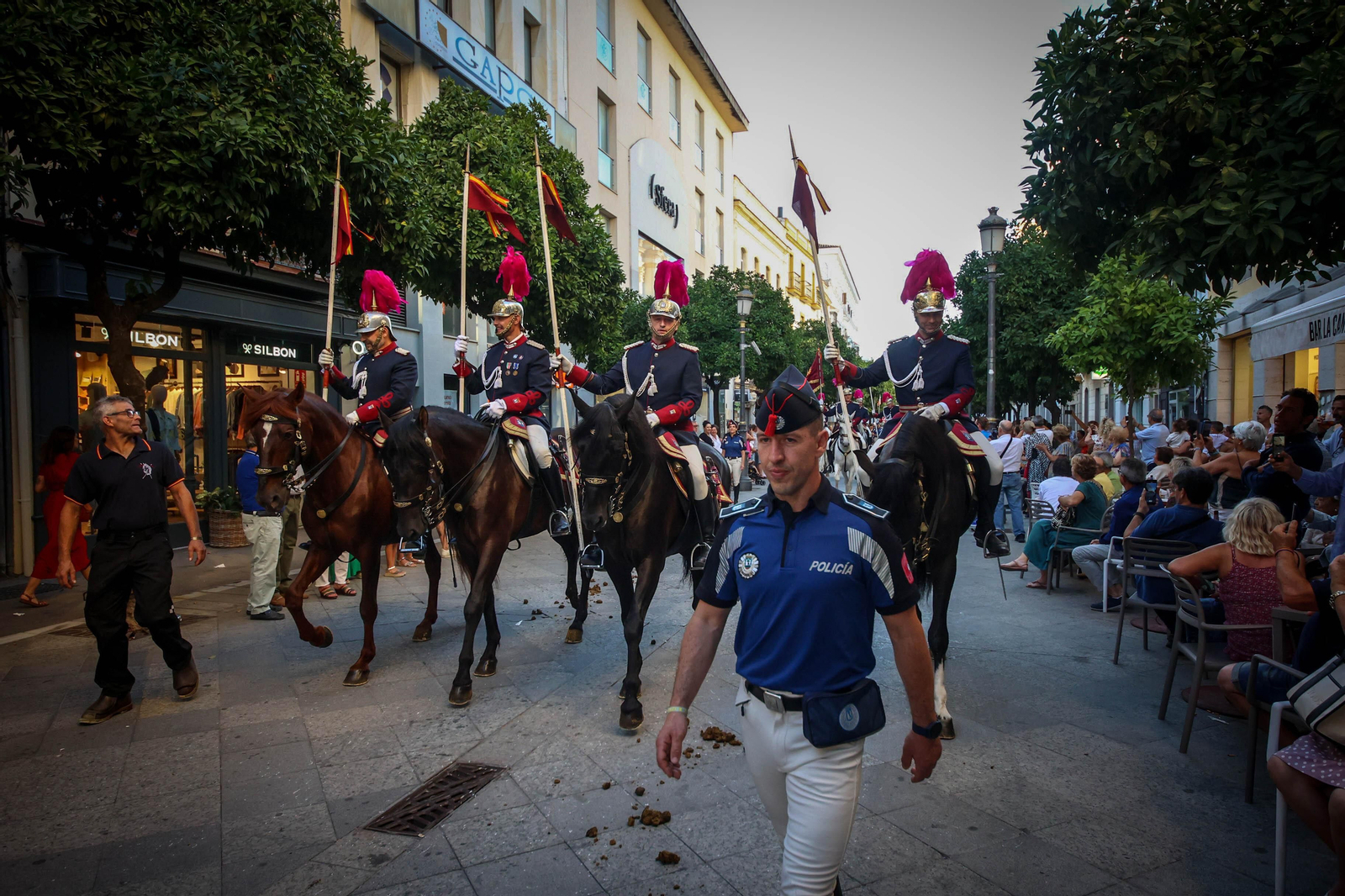 Búscate en la Parada Hípica por el 50 aniversario de Real Escuela en Jerez