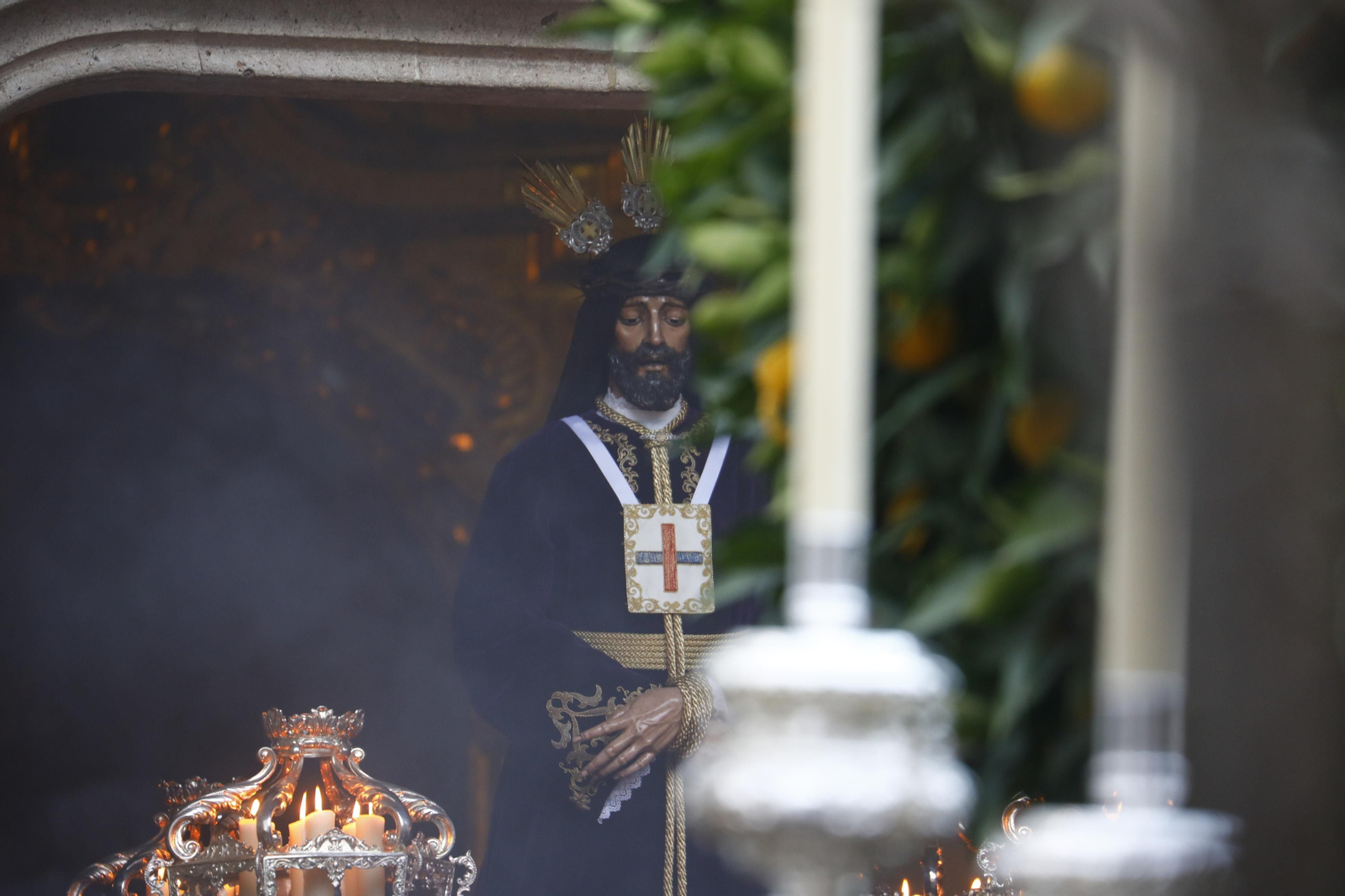 El traslado de Nuestro Padre Jesús Nazareno Rescatado, en imágenes