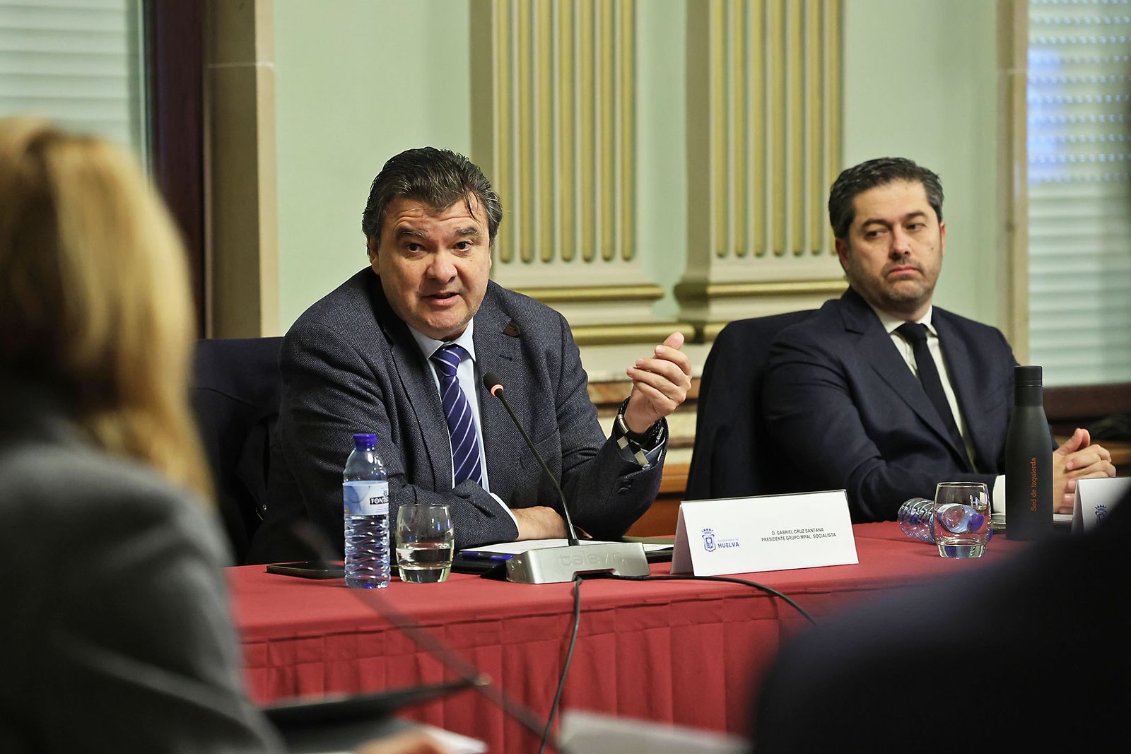 Las fotografías del pleno extraordinario en el Ayuntamiento de Huelva por la concesión de distinciones y honores de la Ciudad de Huelva