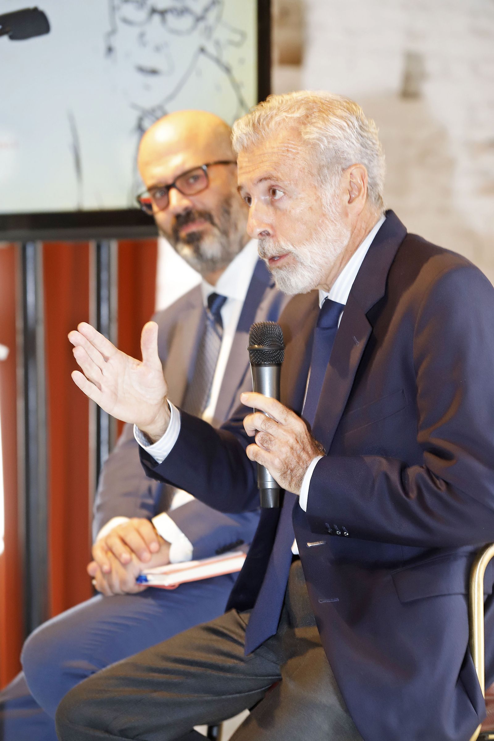 Imágenes del Foro Gerardo Rojas de Huelva Información